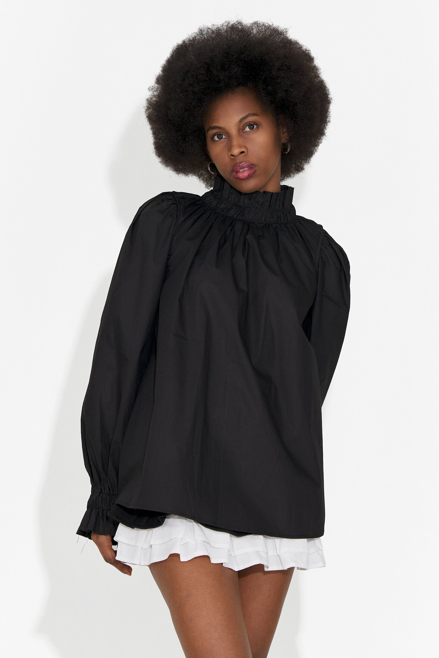 Elegancka Czarna Koszula Damska Floriana Bogasa