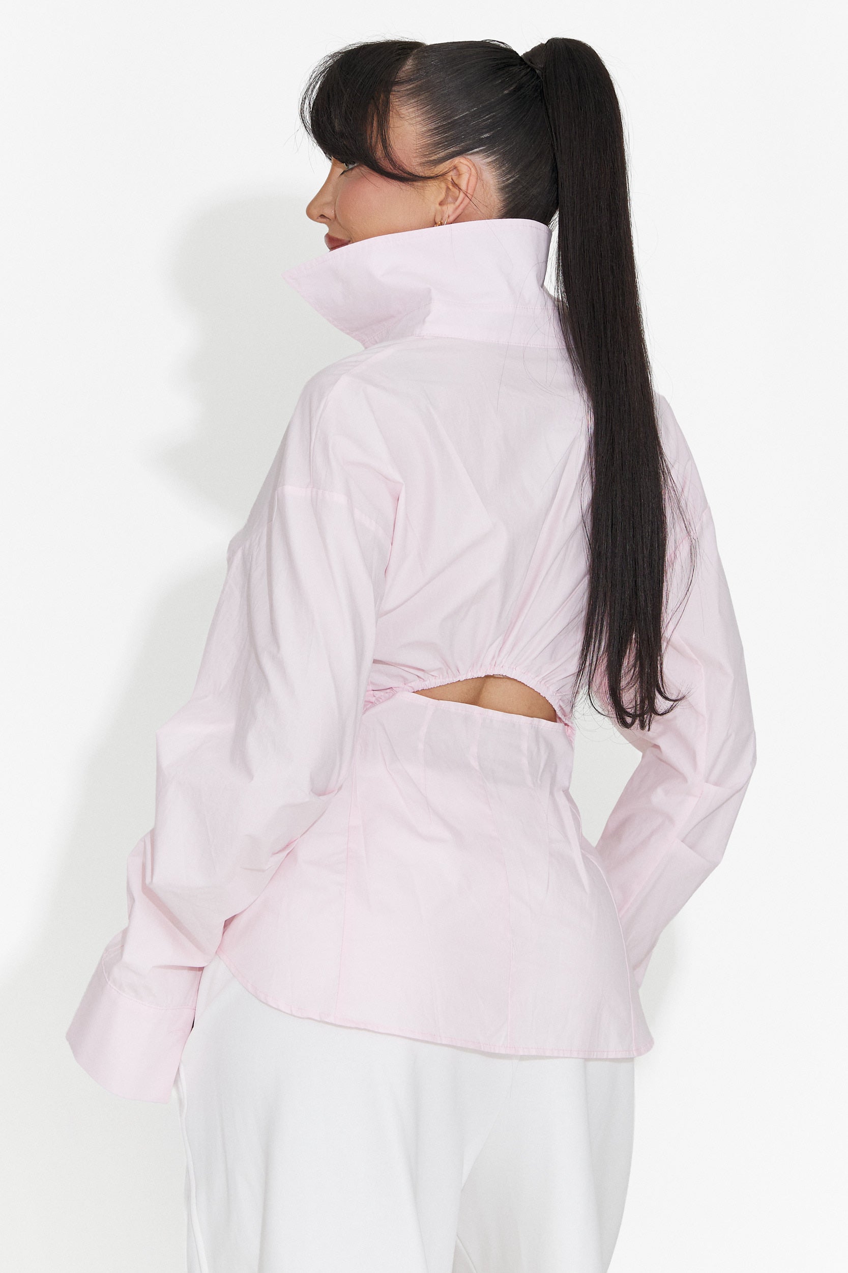 Elegancka Różowa Koszula Damska Alesya Bogas