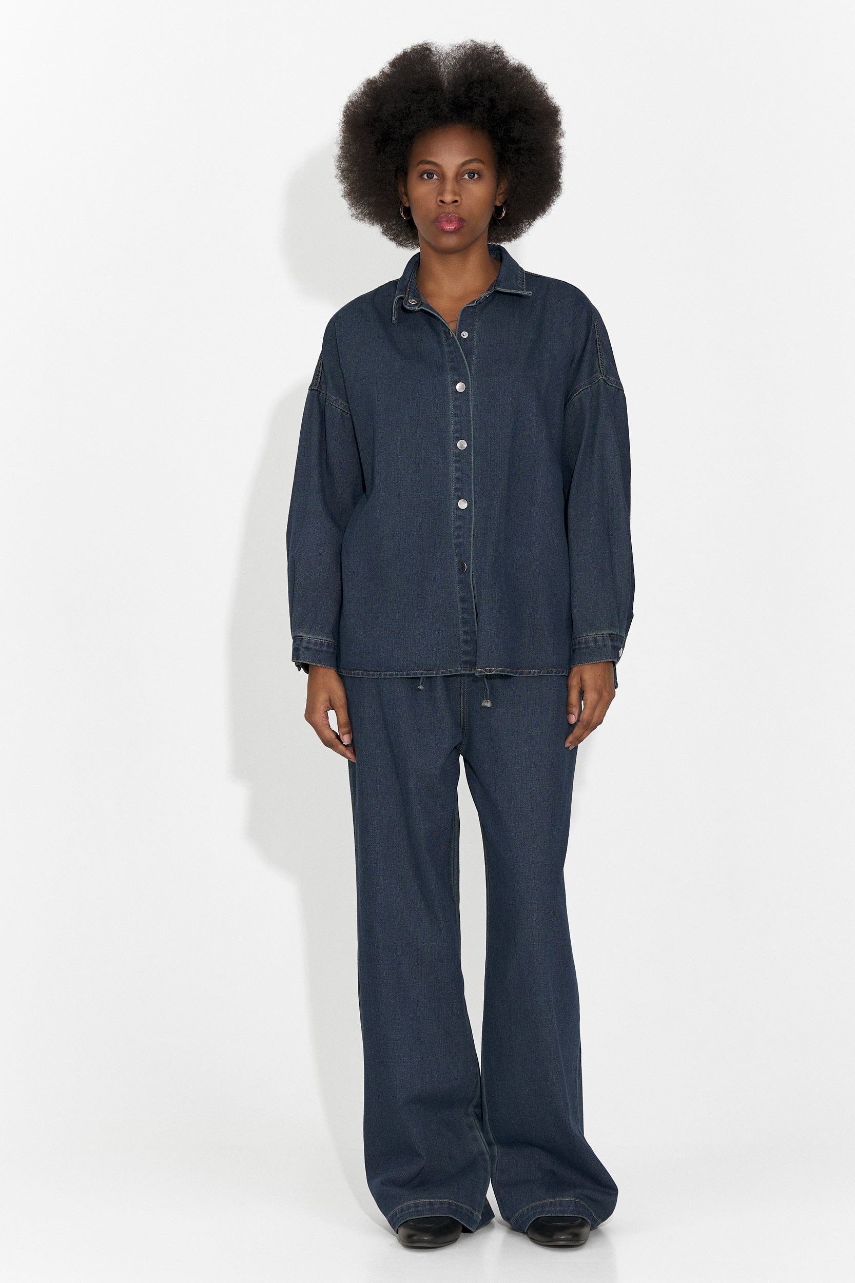 Nieformalny granatowy garnitur damski Simena Bogas