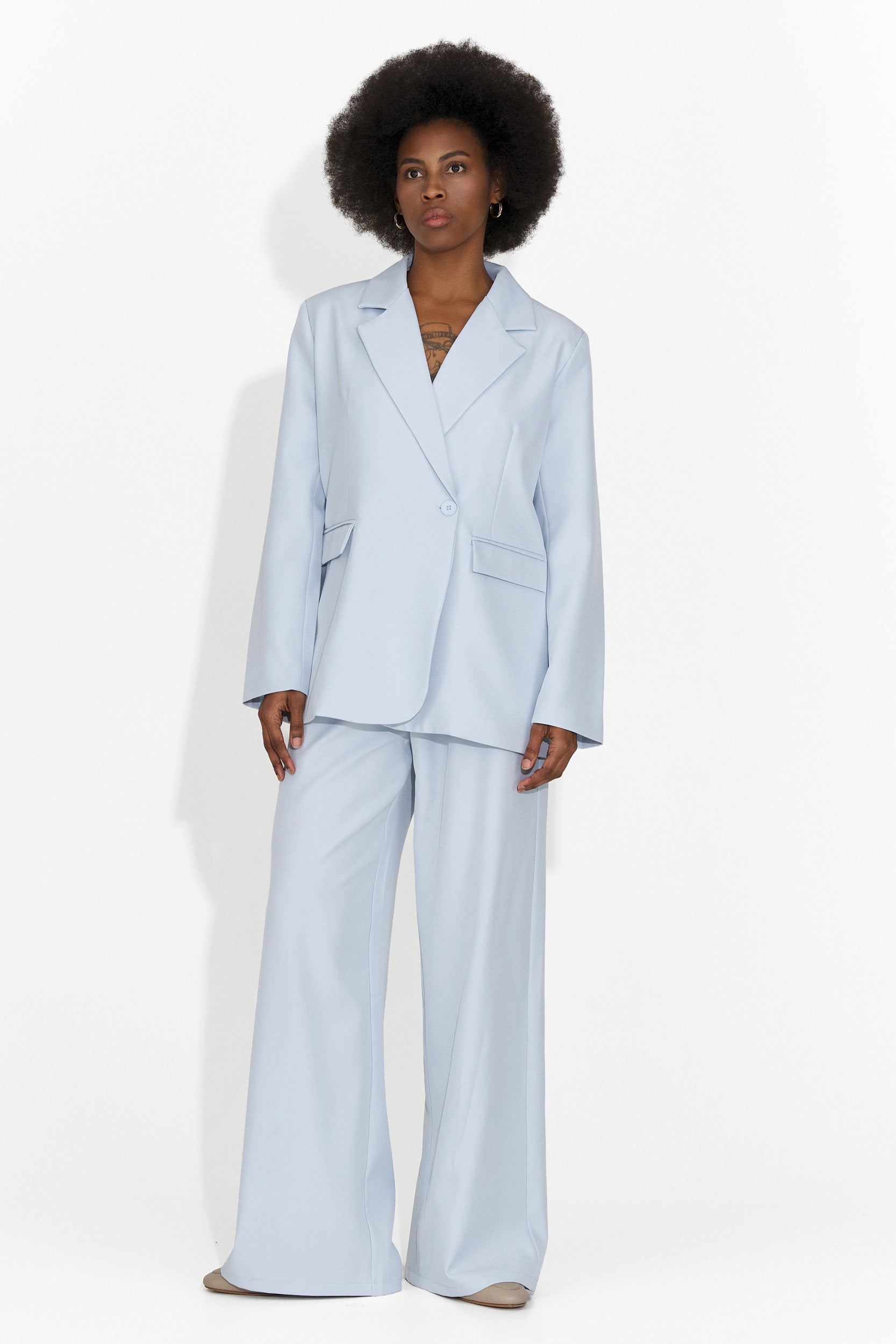 Elegancki niebieski damski garnitur Timelia Bogas