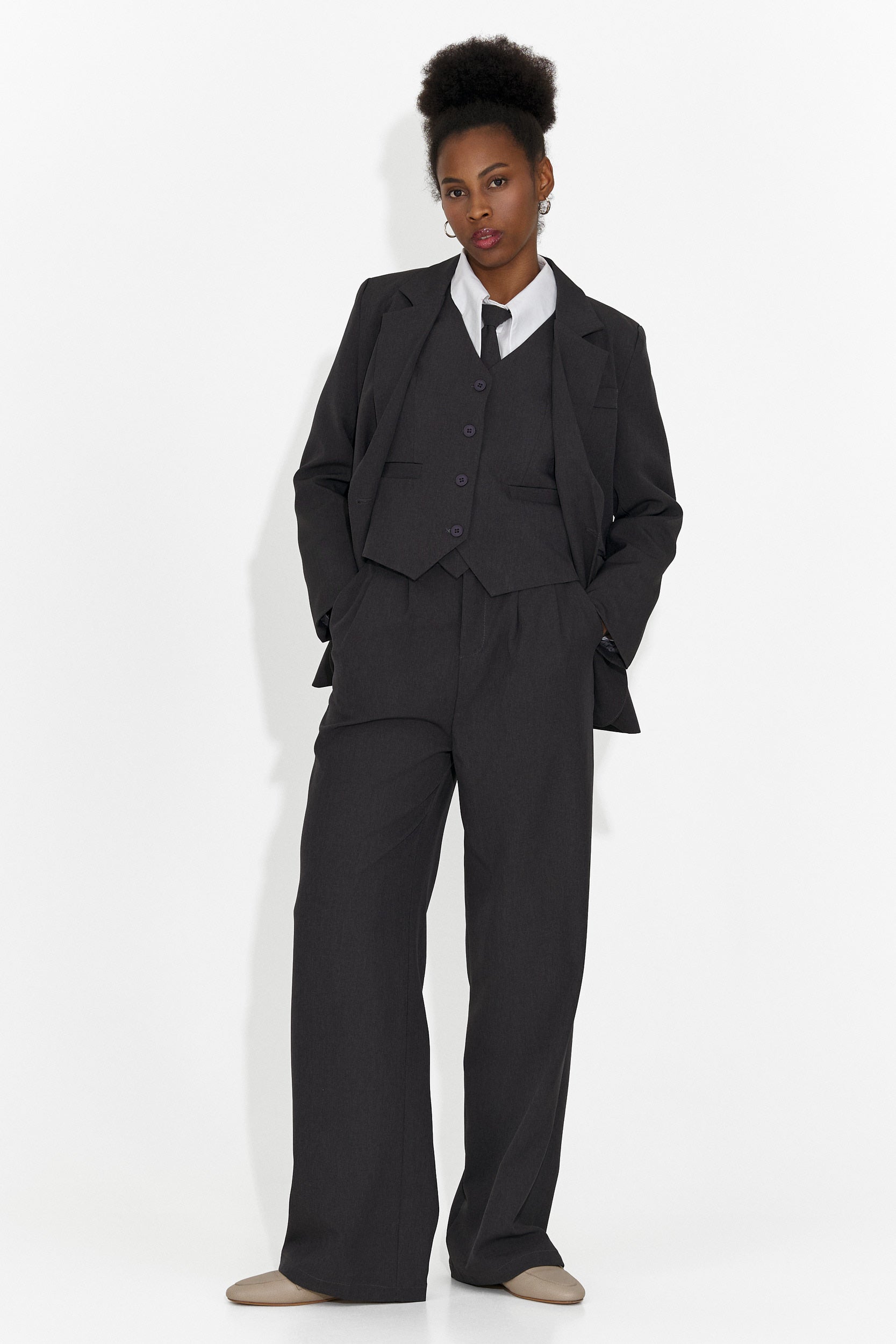 Garnitur Meldora 4-częściowy: spodnie + kamizelka + marynarka +