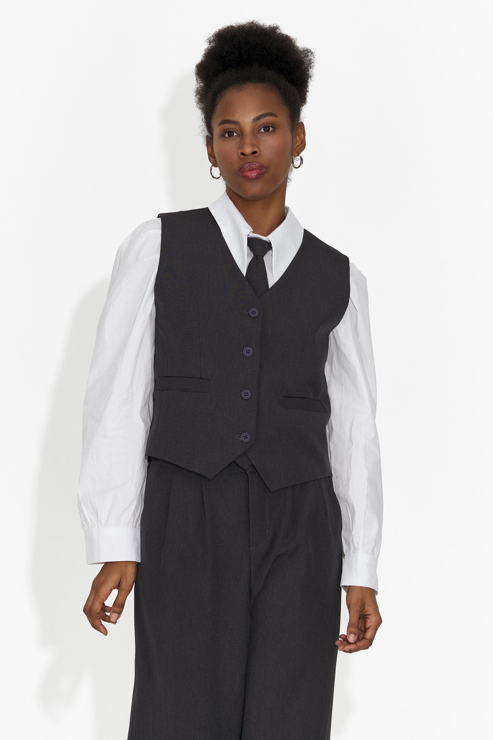 Garnitur Meldora 4-częściowy: spodnie + kamizelka + marynarka +