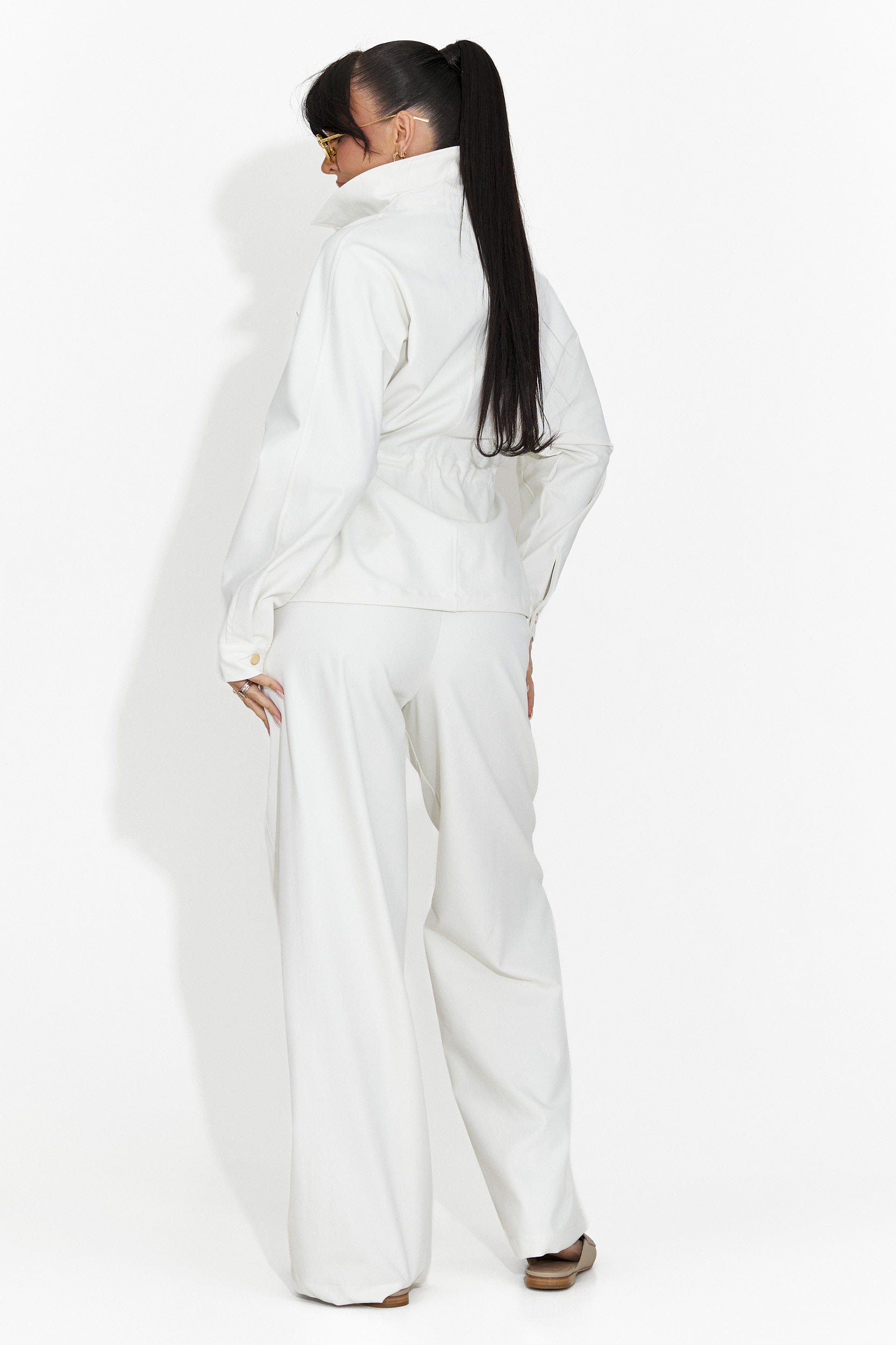 Elegancki biały damski garnitur Elenya Bogas