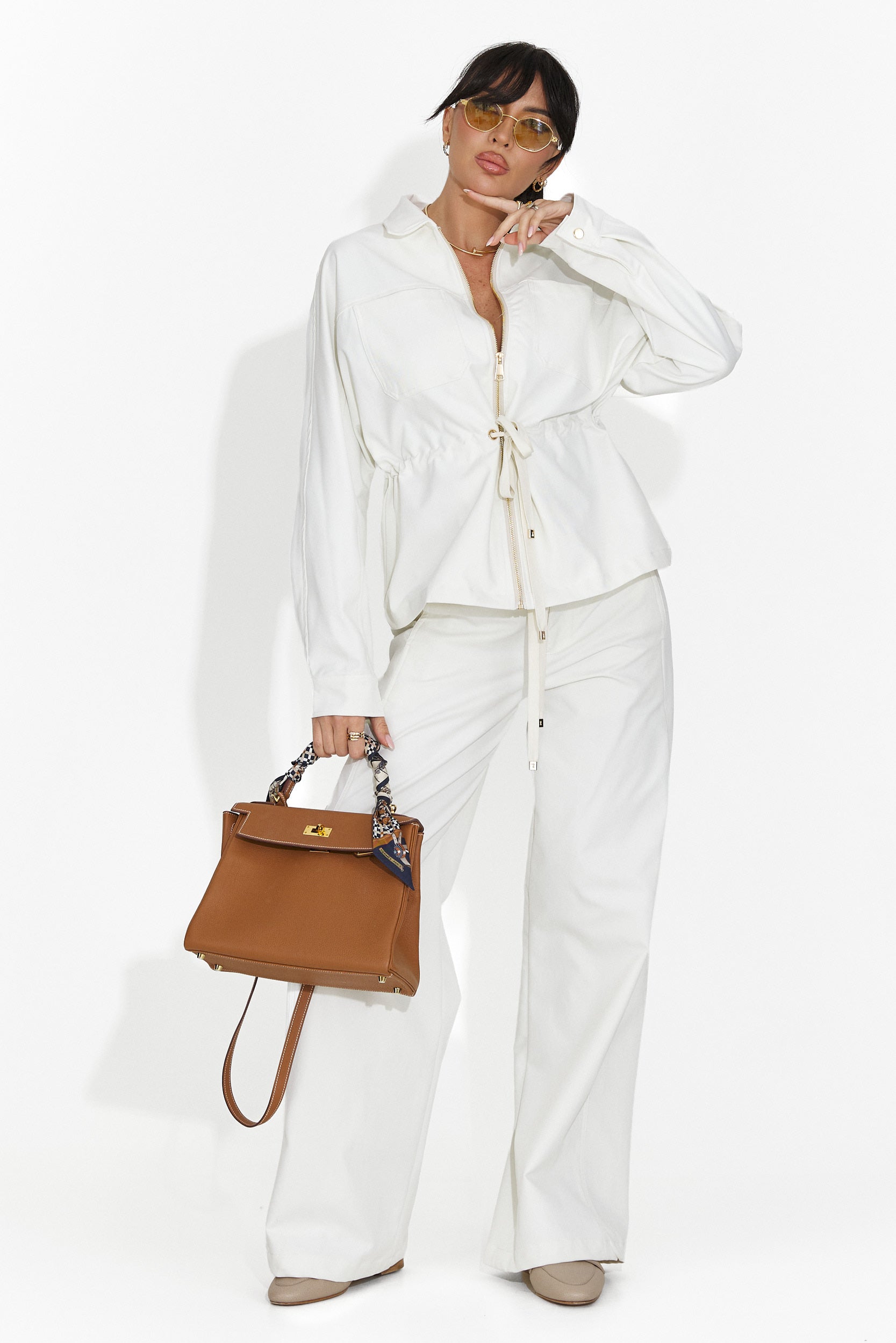 Elegancki biały damski garnitur Elenya Bogas