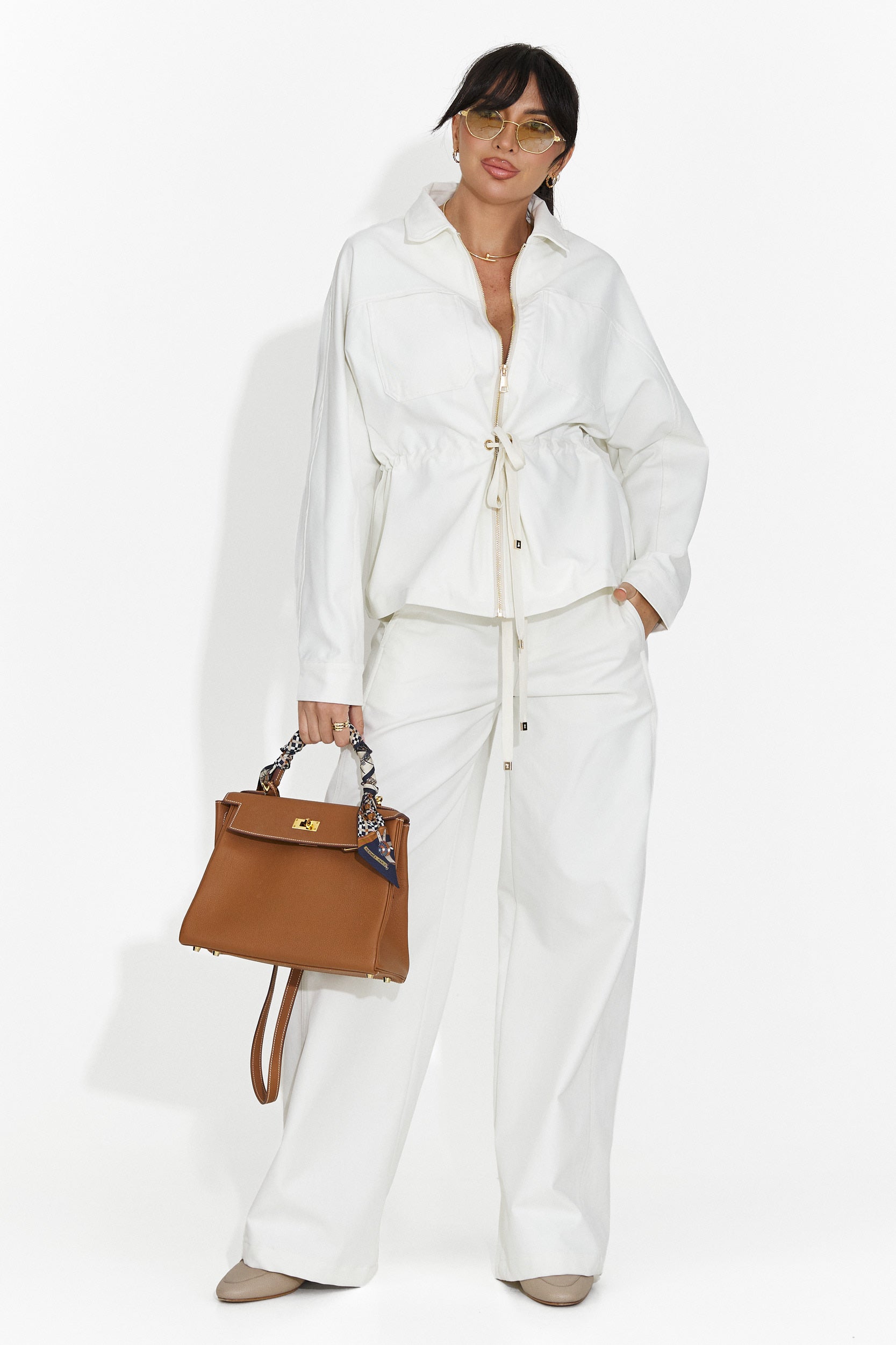 Elegancki biały damski garnitur Elenya Bogas