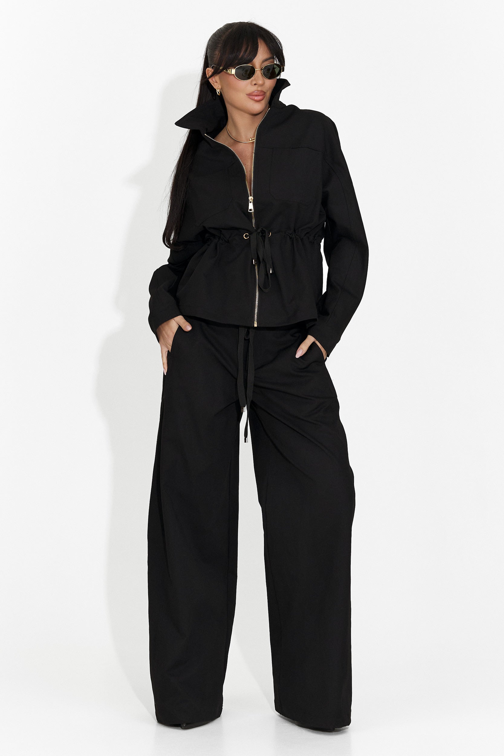 Elegancki czarny damski garnitur Elenya Bogas