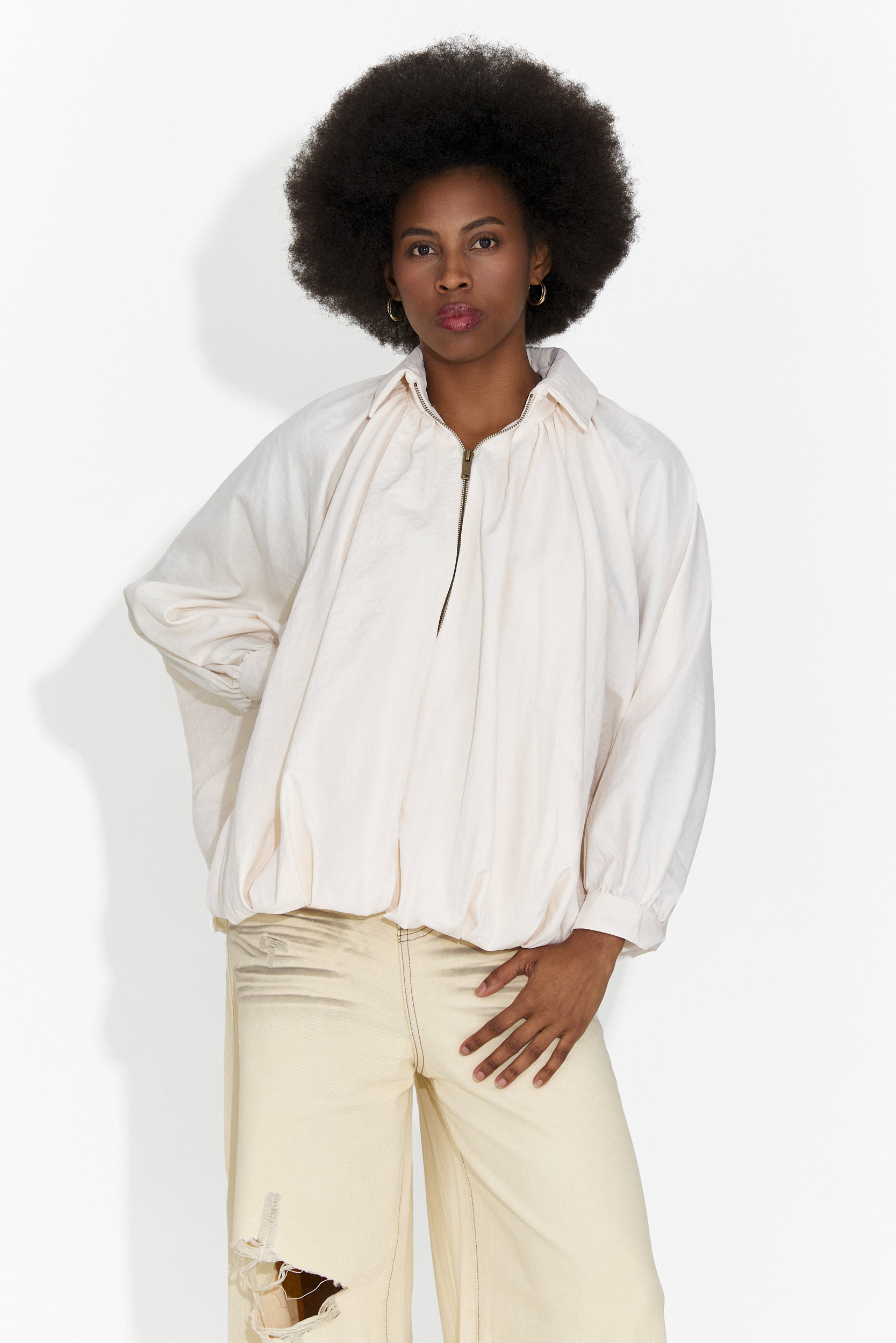 Casualna Kremowa Kurtka Damska Yasminia Bogas