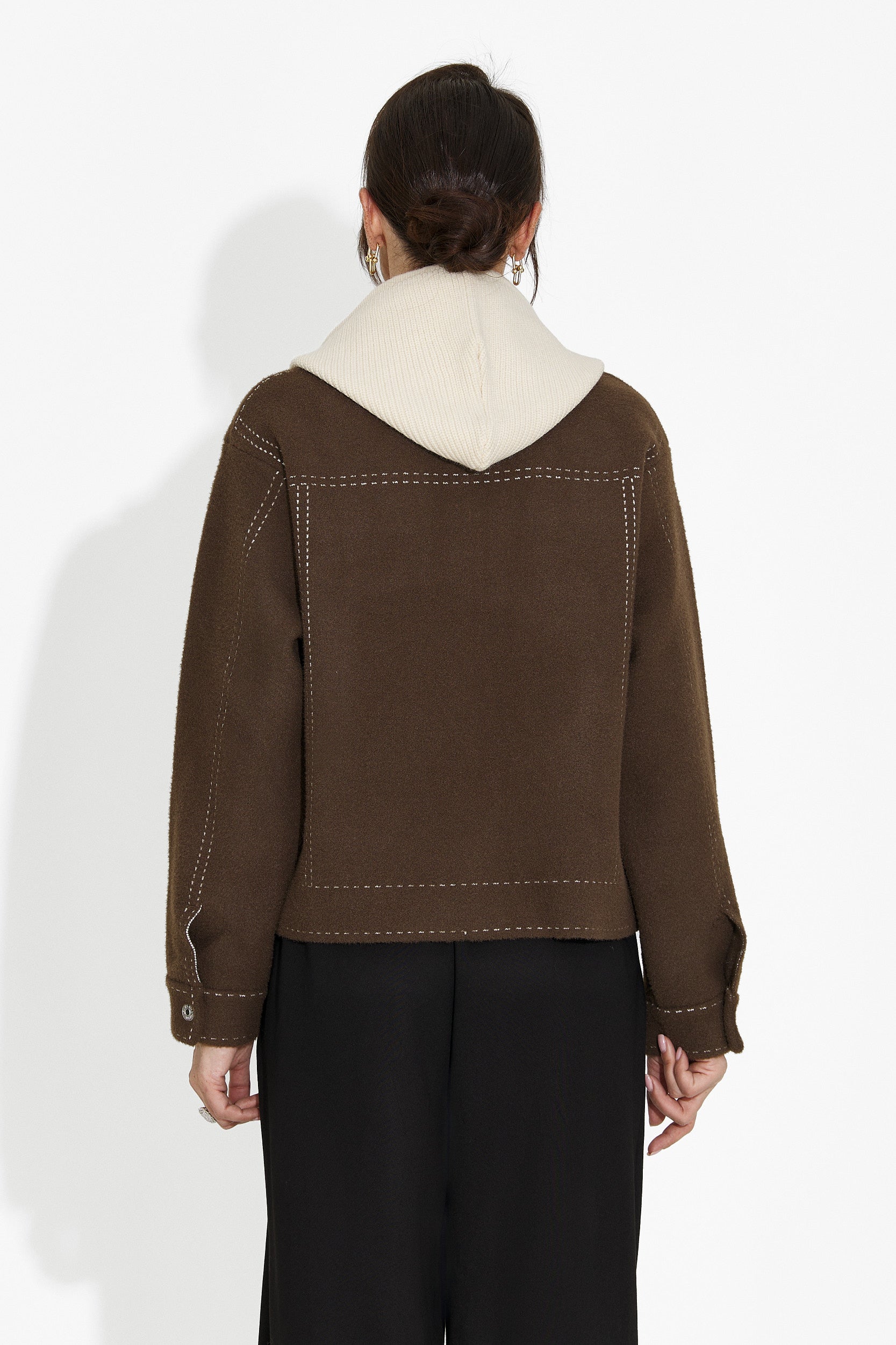 Luźna Brązowa Kurtka Damska Mirtha Bogas