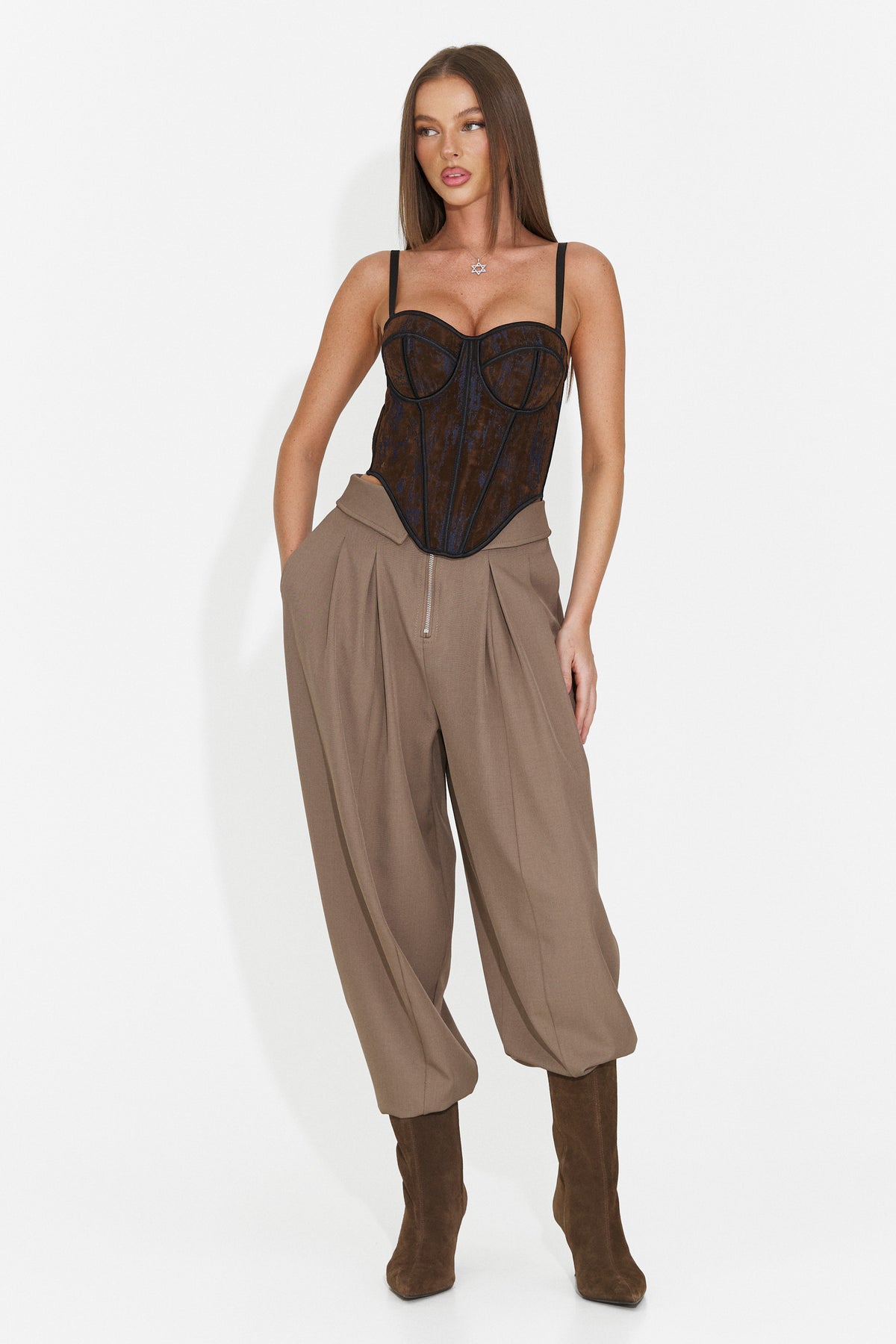 Pantaloni casual bej Scnoioria Bogas
