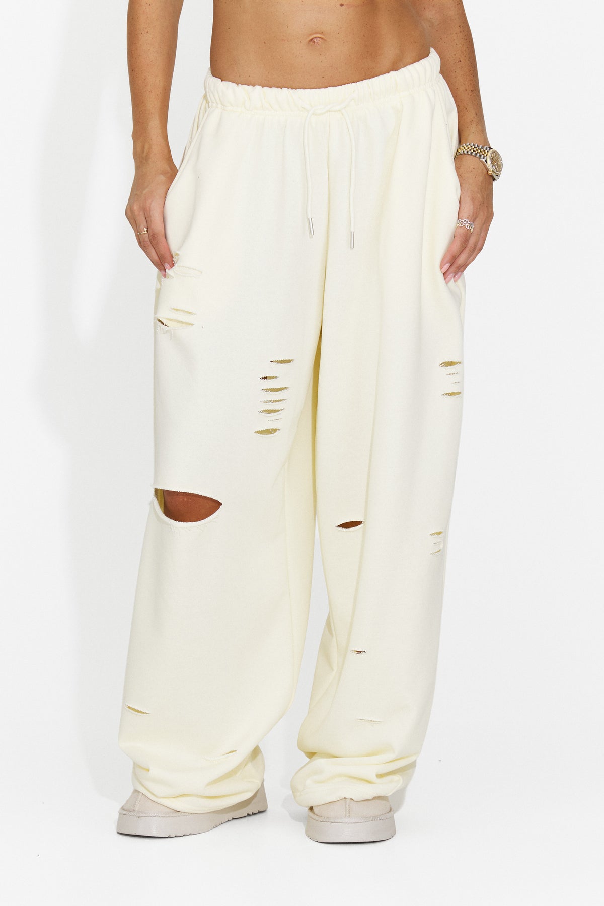 Pantaloni casual crem Lulaoa Bogas
