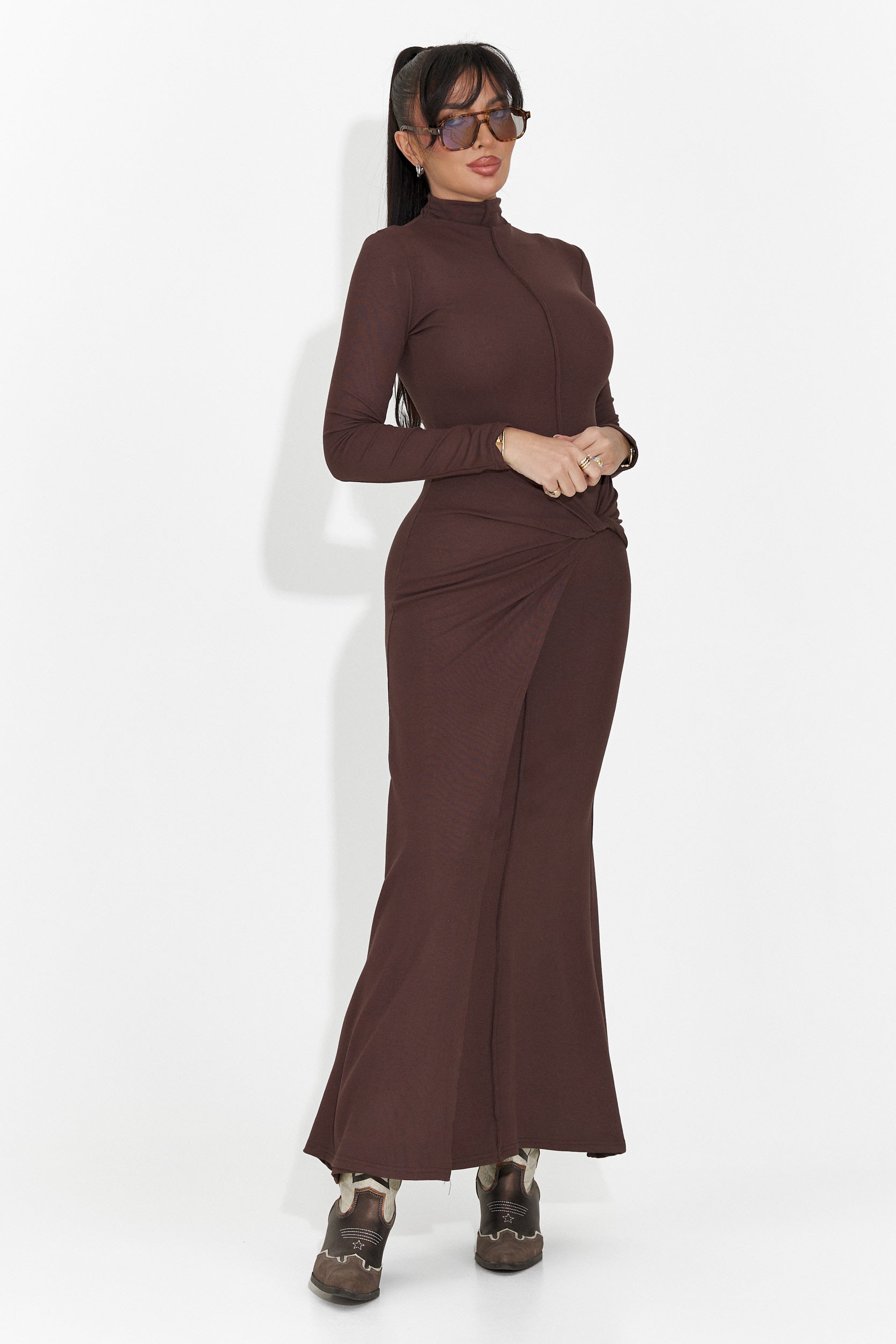 Długa Brązowa Sukienka dla Pań Sharita Bogas