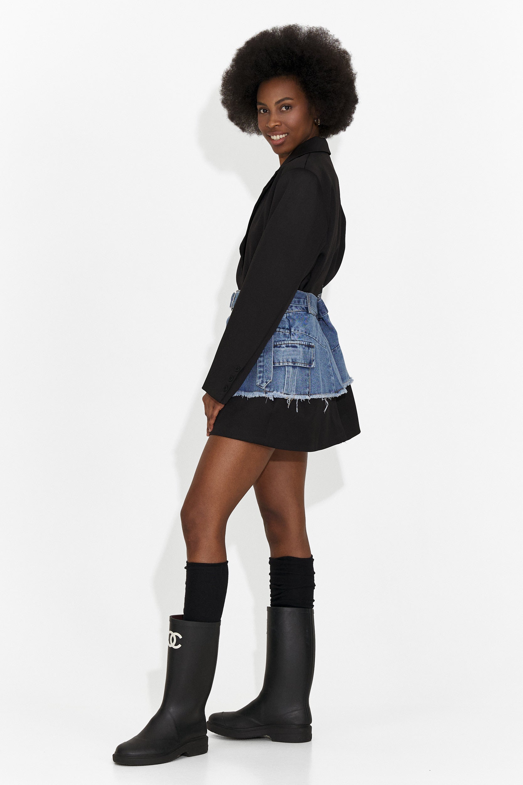 Krótka Czarna Sukienka dla Kobiet Izadory Bogas