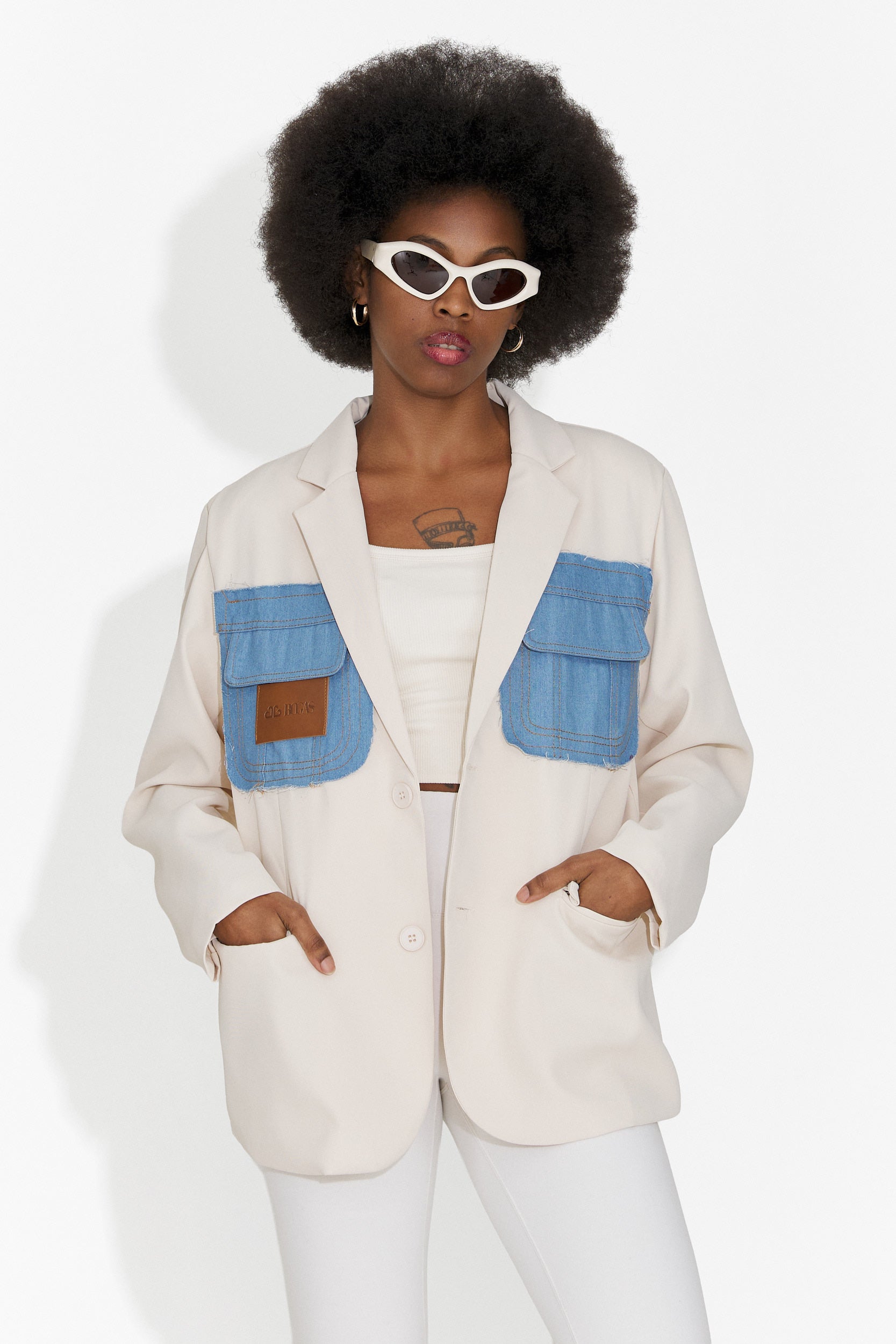 Elegancki kremowy damski płaszcz Graziela Bogas