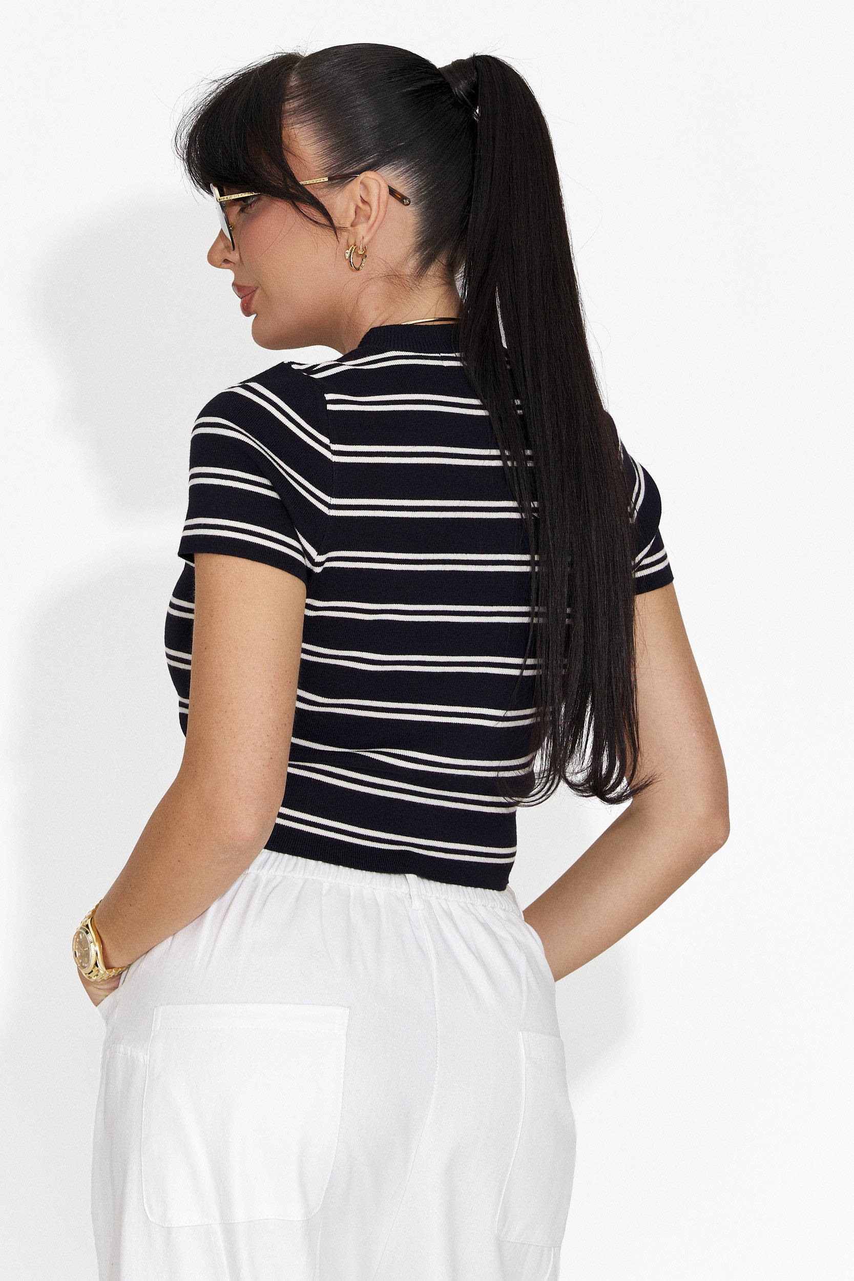 Granatowa, codzienna koszulka dla kobiet Yolandia Bogas