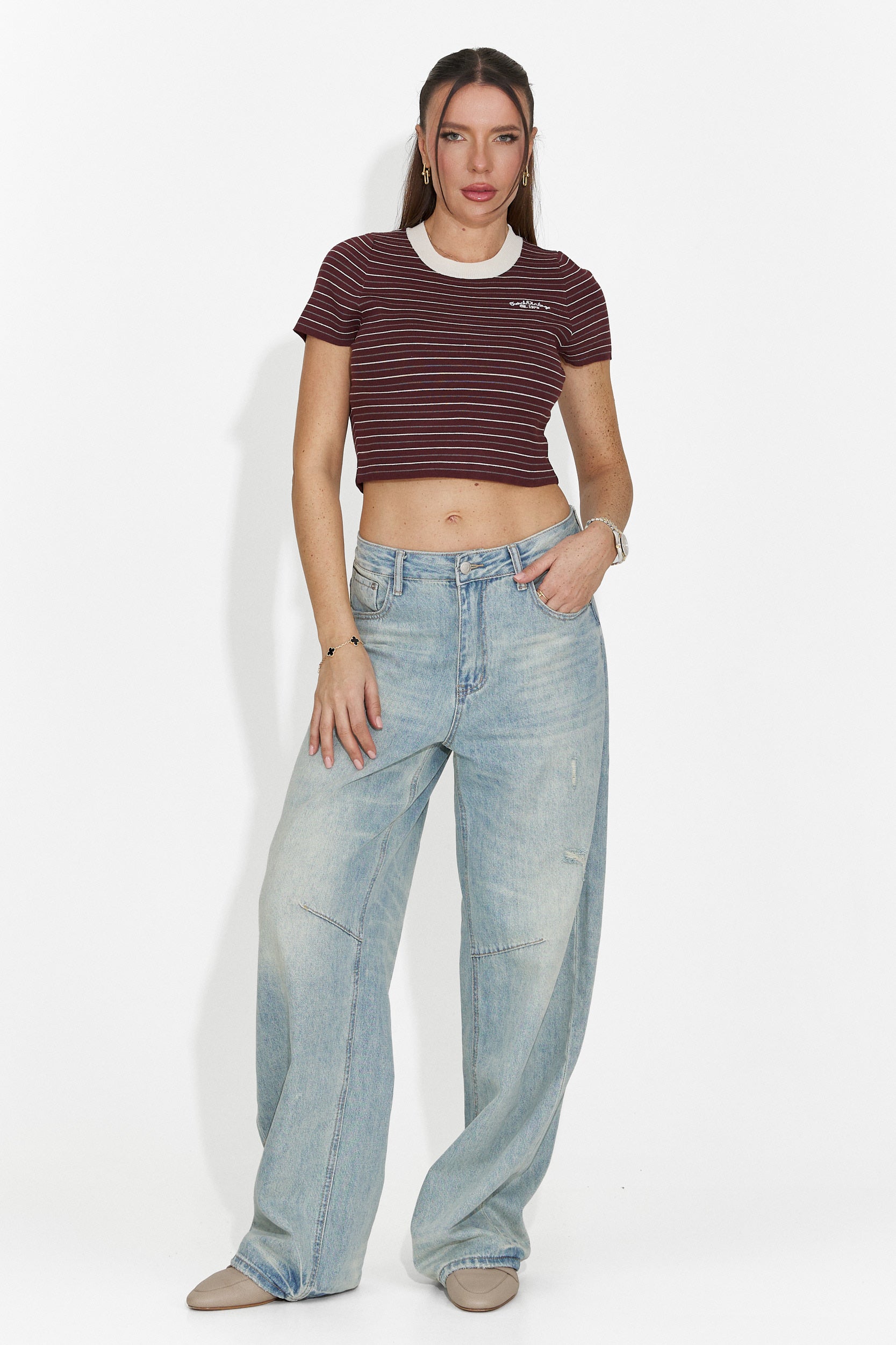 Codzienna bordowa damska koszulka Hainie Bogas