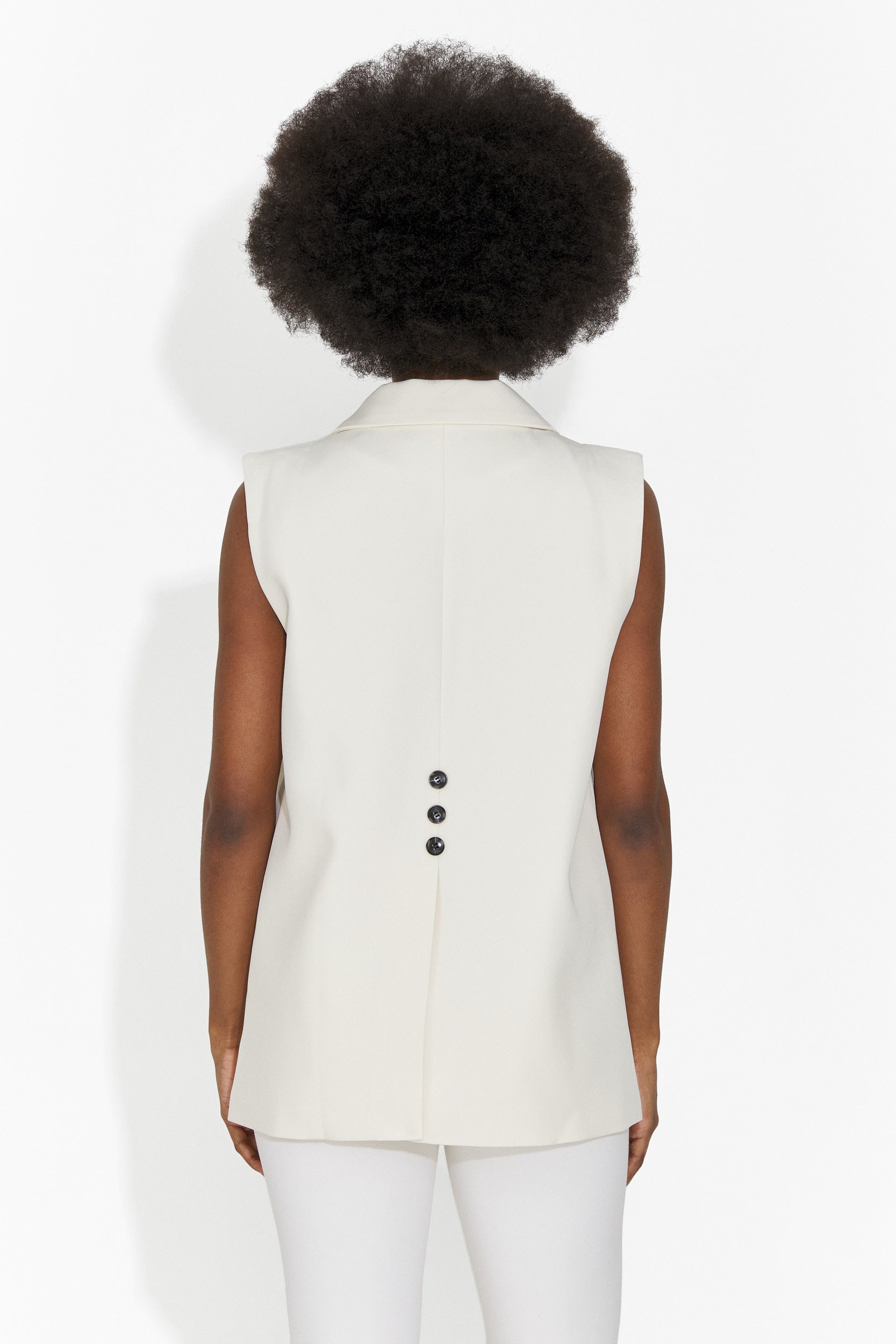 Elegancka kremowa kamizelka damska Angila Bogas