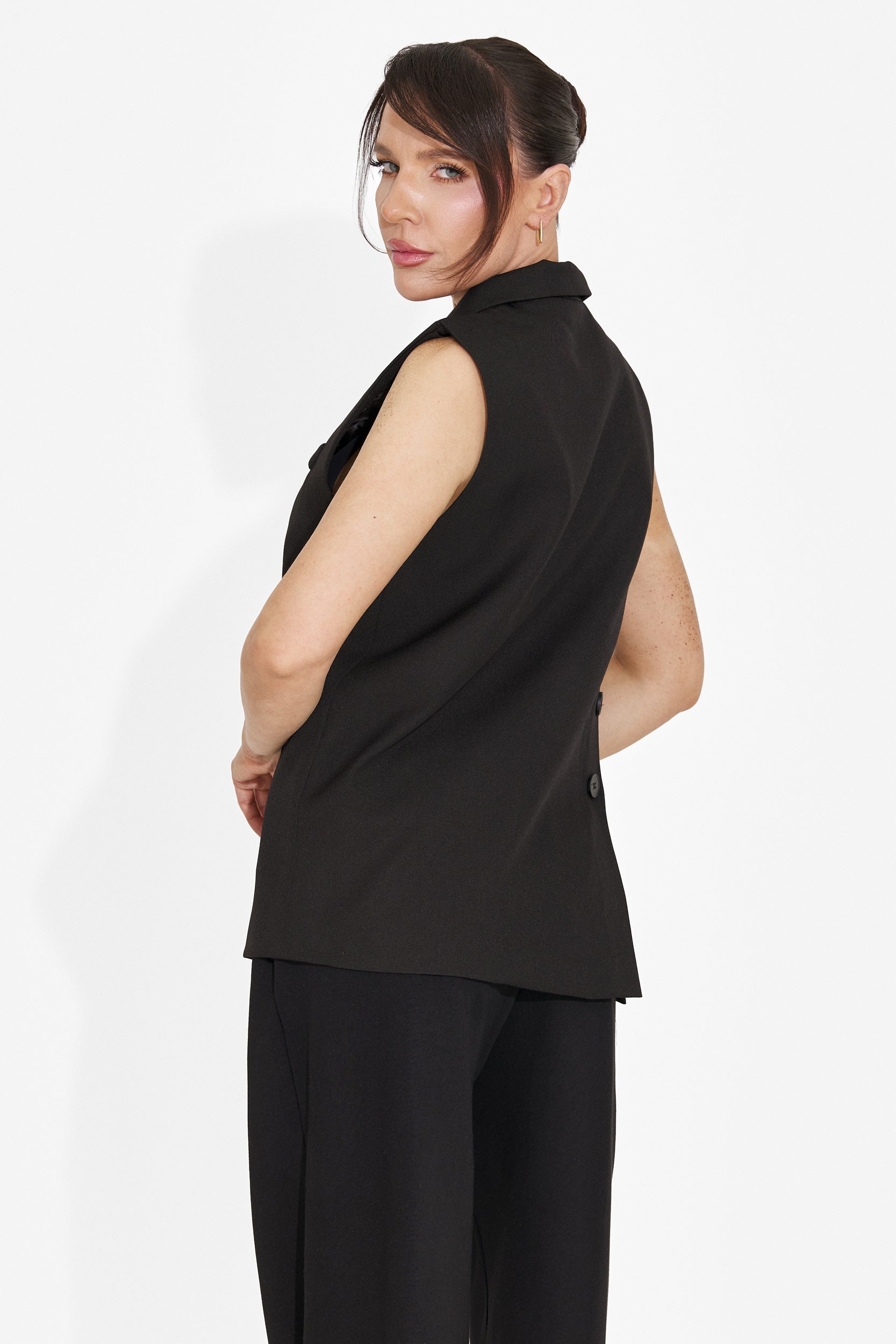 Elegancka Czarna Kamizelka dla Pań od Ciela Bogas