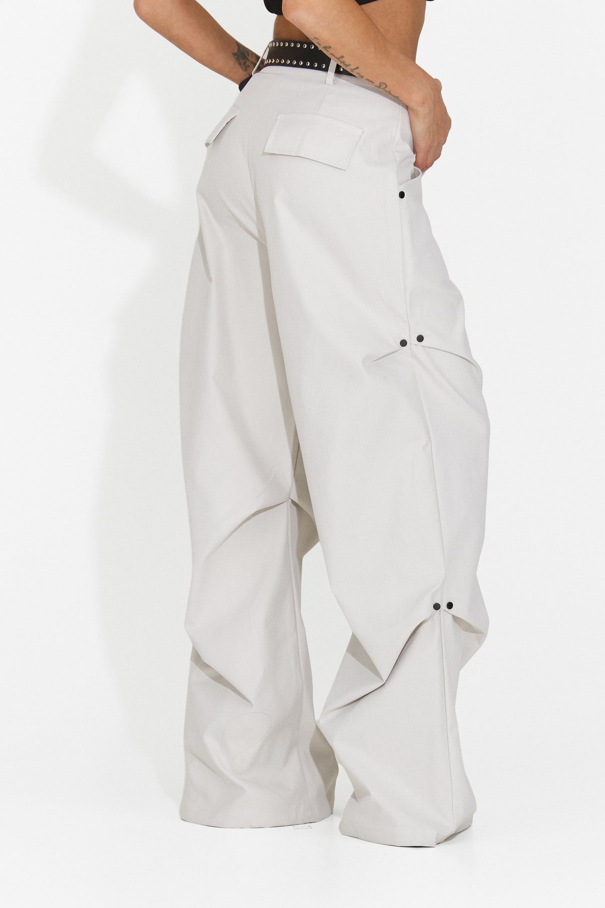 Pantaloni dama casual albi Timoty Bogas