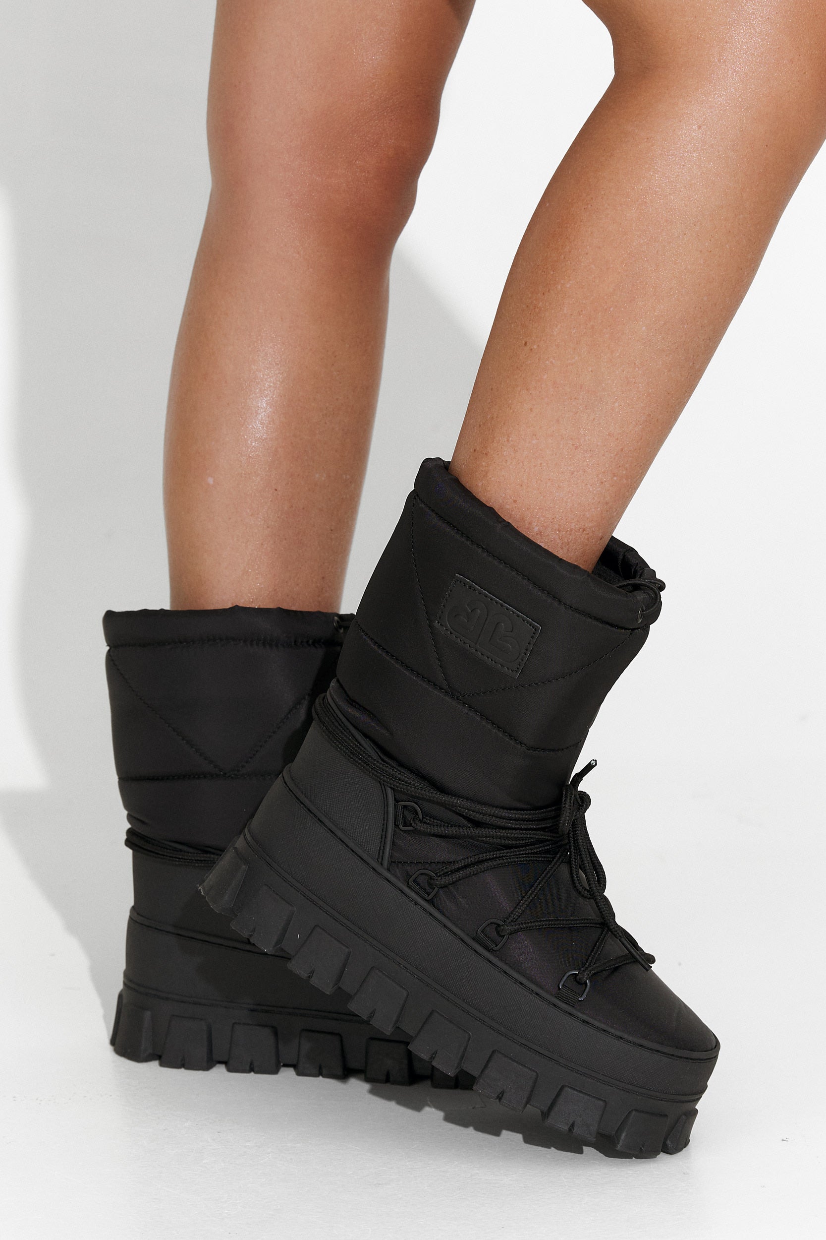 Czarne Botki dla Kobiet Vanesia Bogas