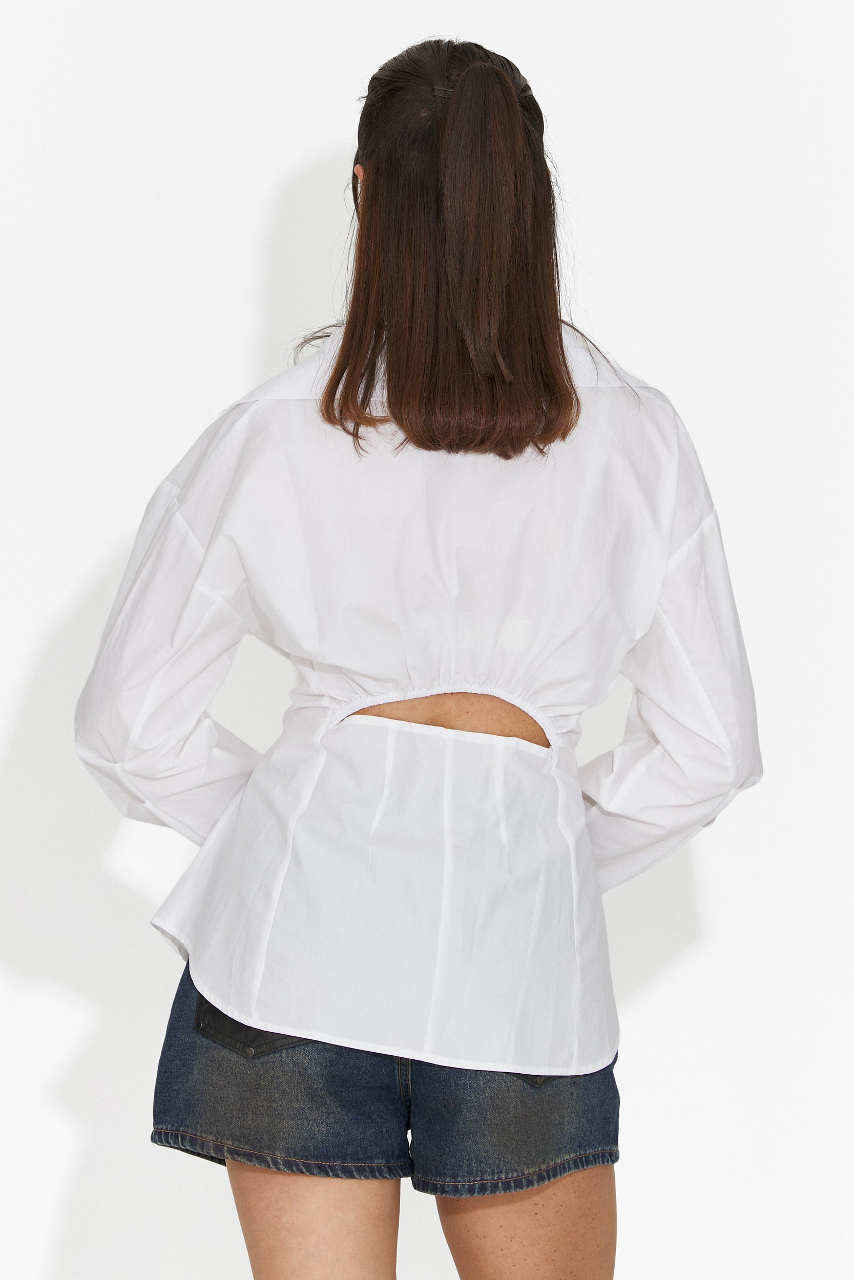 Elegancka biała bluzka damska Alesya Bogas