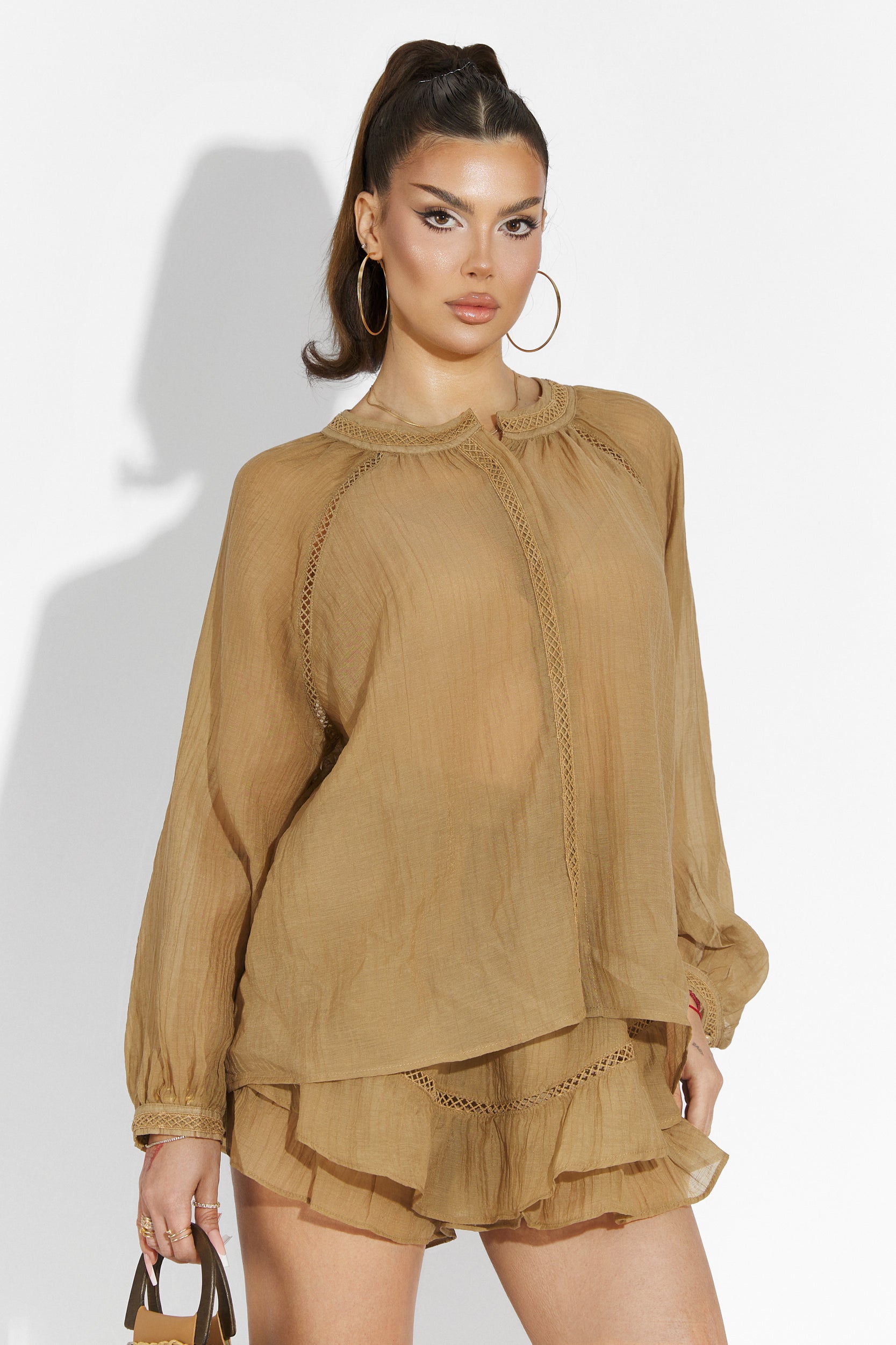 Komplet z brązową spódnicą spodniową Vernicy Bogas