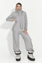 Luźny szary damski garnitur Vencilie Bogas