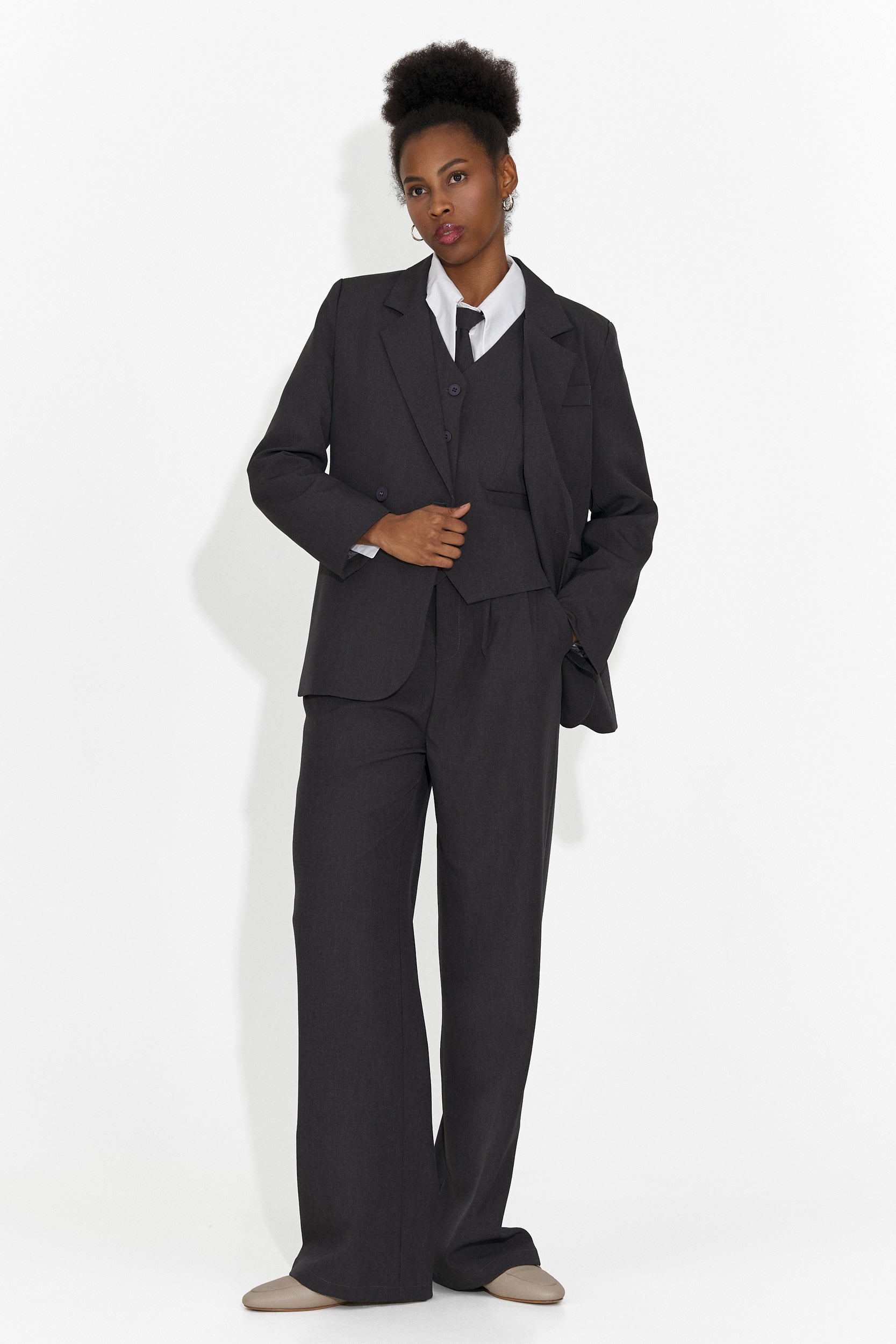 Garnitur Meldora 4-częściowy: spodnie + kamizelka + marynarka +