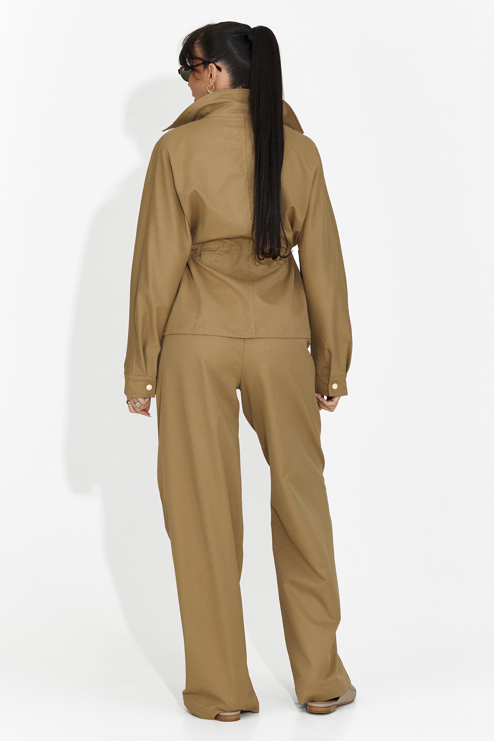 Elegancki brązowy garnitur damski Elenya Bogas