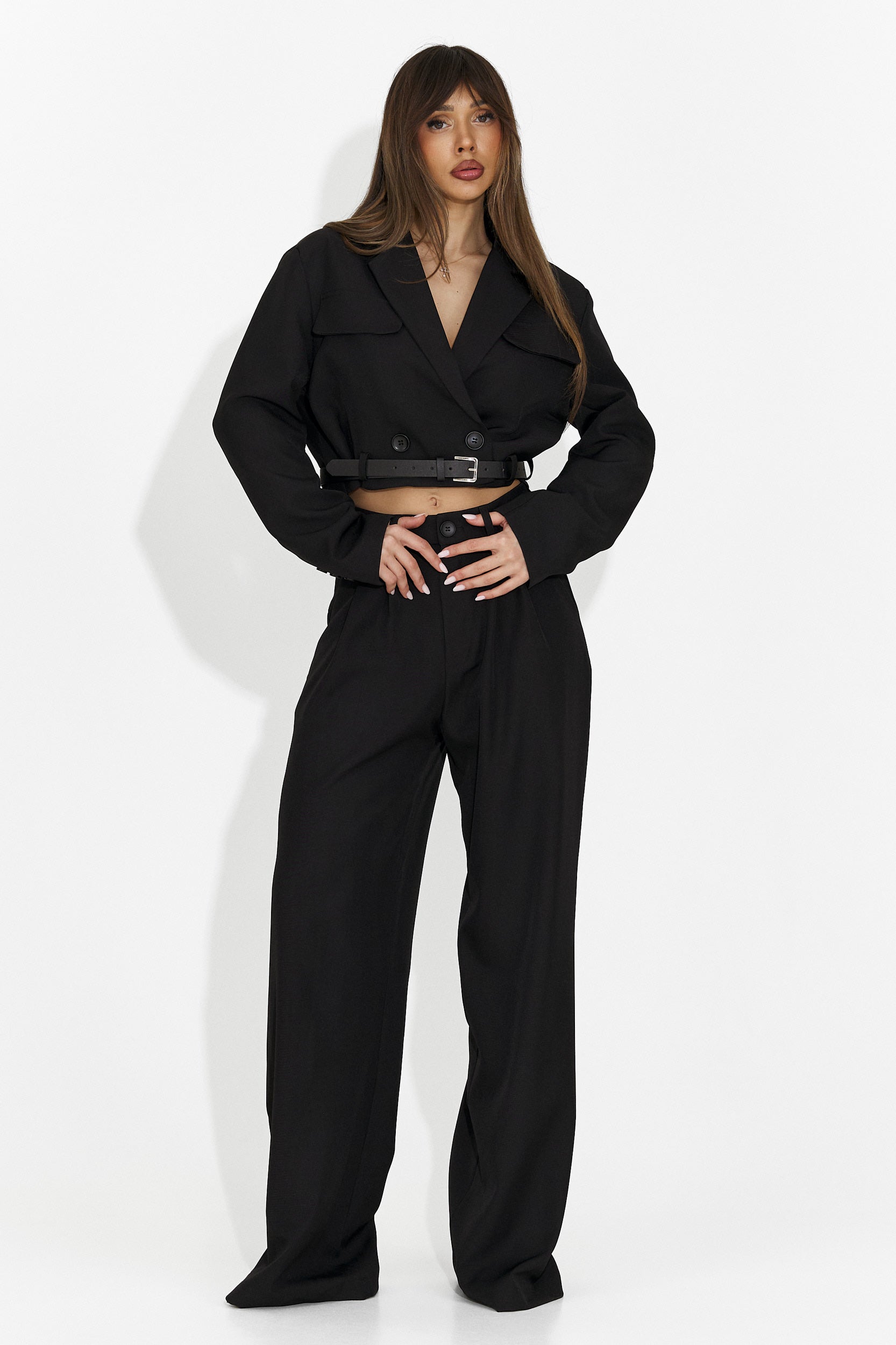 Elegancki czarny damski garnitur Esmara Bogas