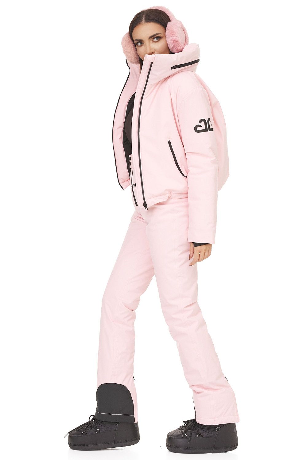 Kostium narciarski casual w kolorze Reasia Bogas