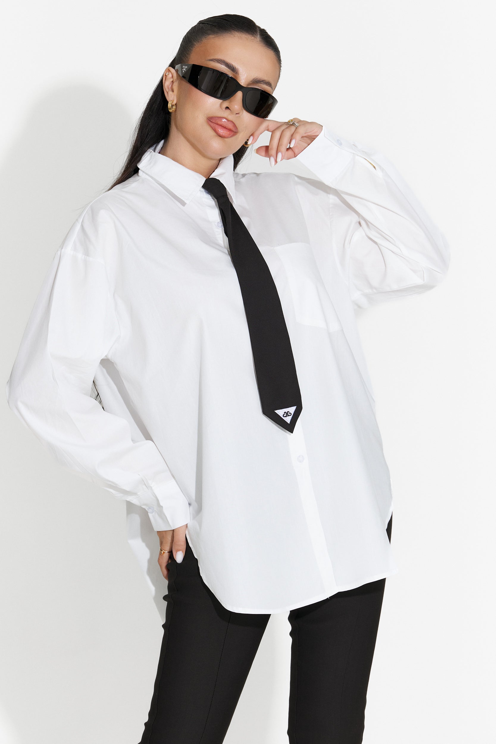 Czarna damska krawatka Daizi Bogas