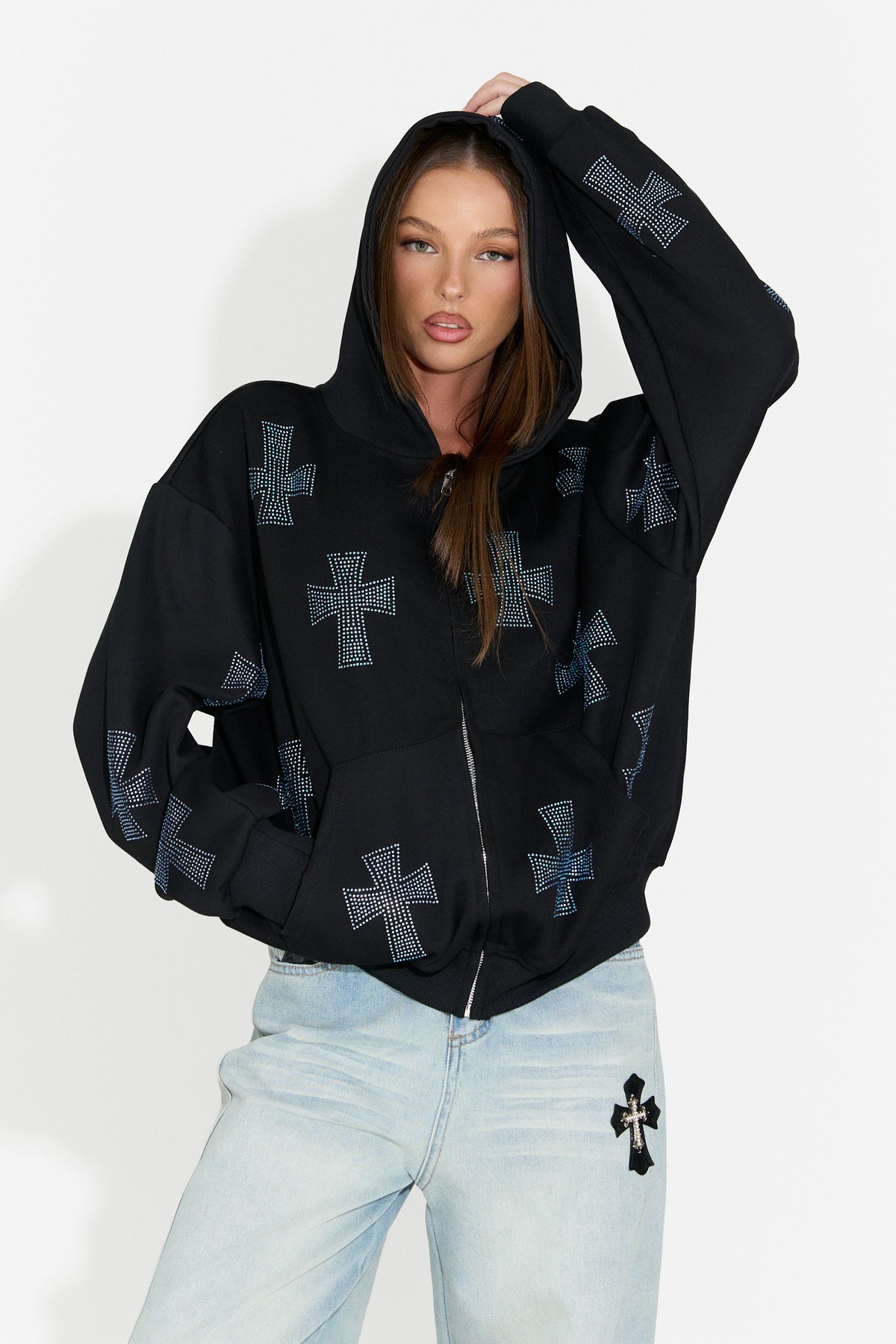 Czarna damska bluza z kapturem casualowa Hancy Bogas