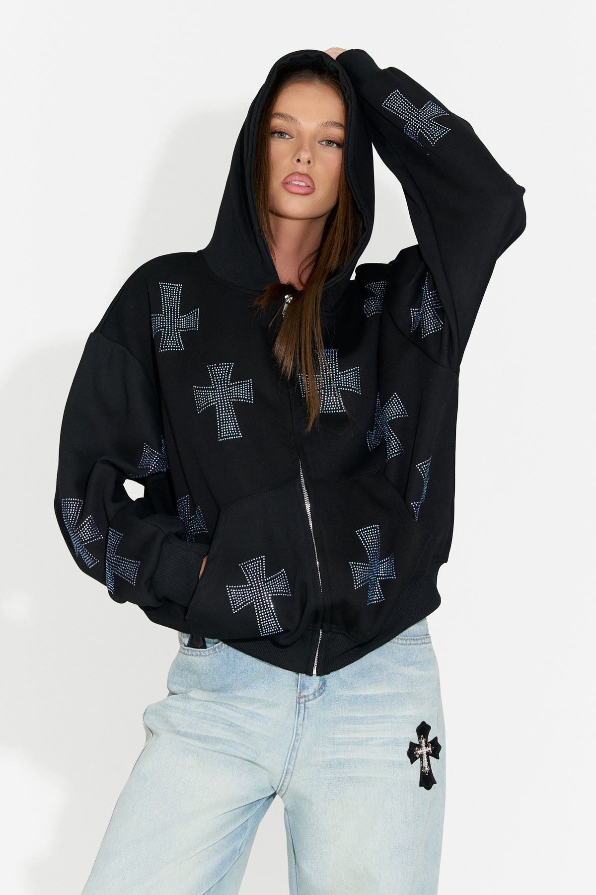 Czarna damska bluza z kapturem casualowa Hancy Bogas