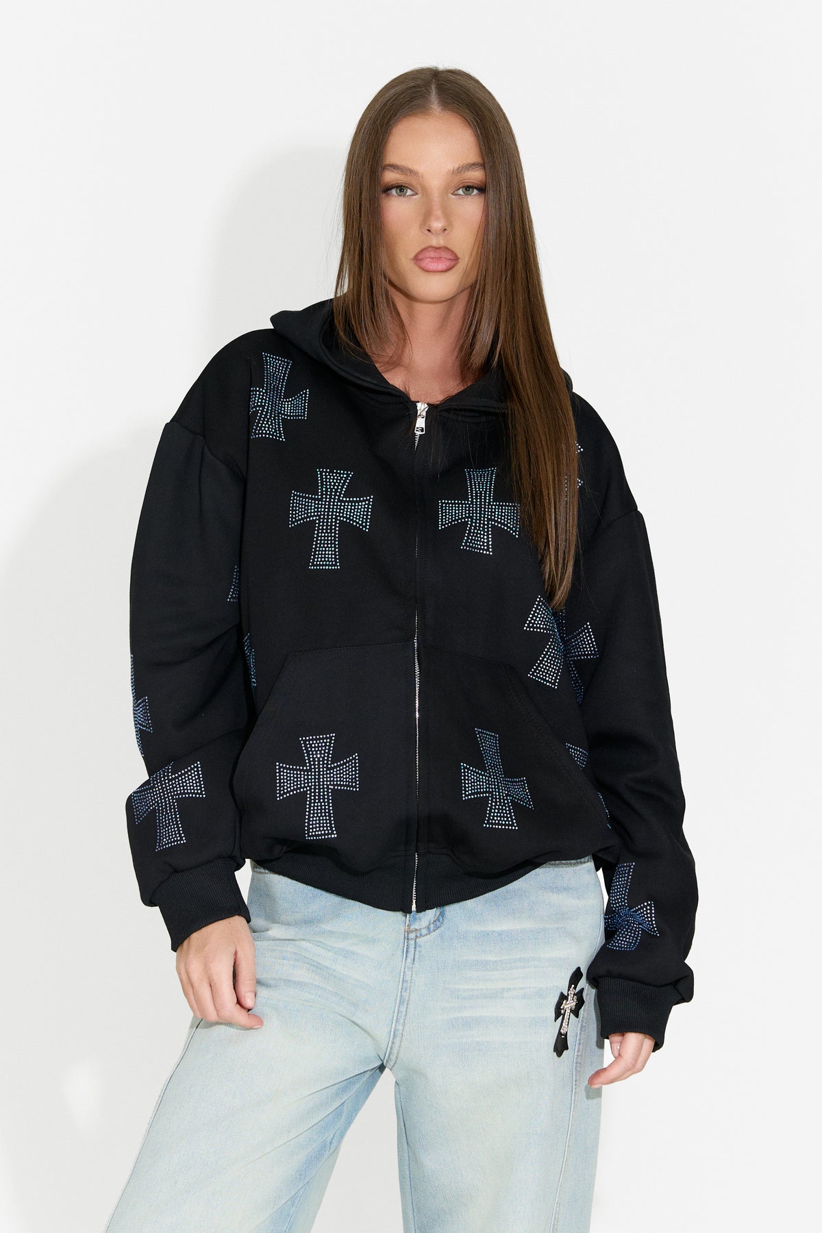 Czarna damska bluza z kapturem casualowa Hancy Bogas