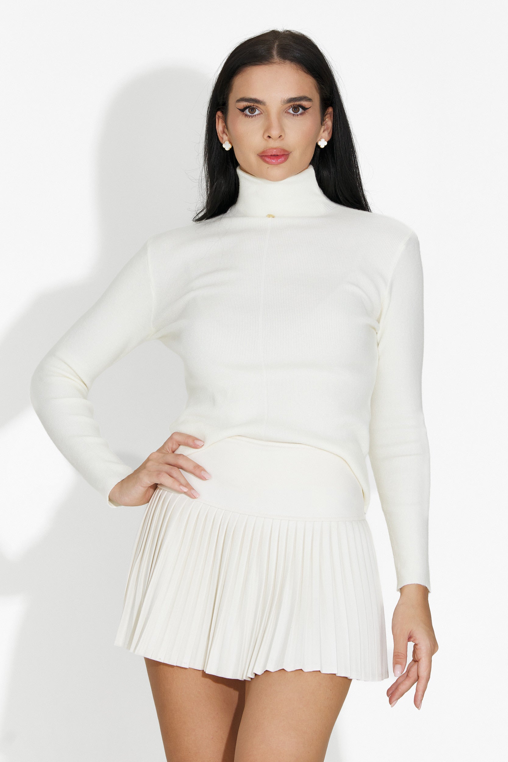 Sweter damski w kolorze beżowym Invera Bogas