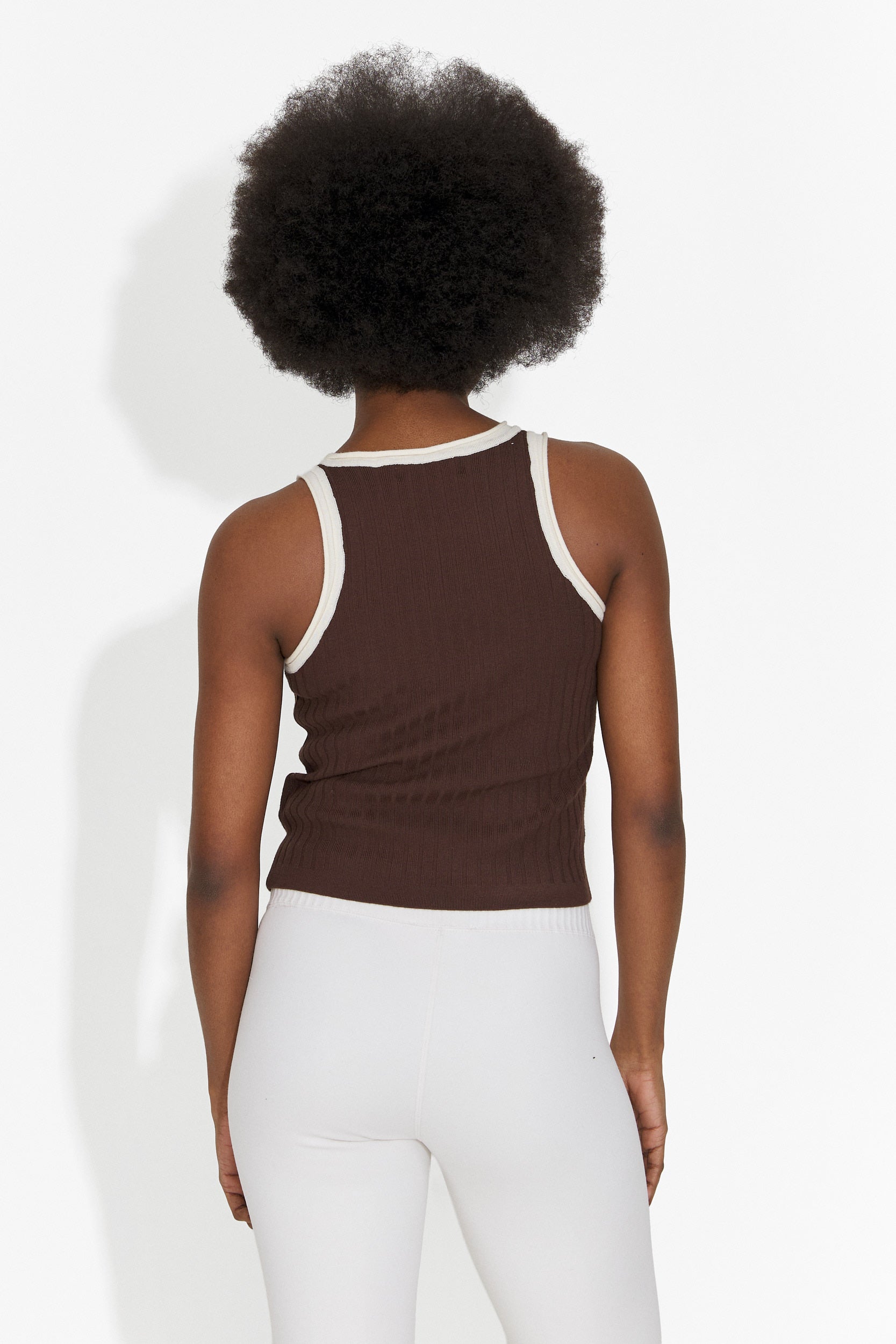 Codzienny brązowy top na ramiączkach dla pań Catarina Bogas