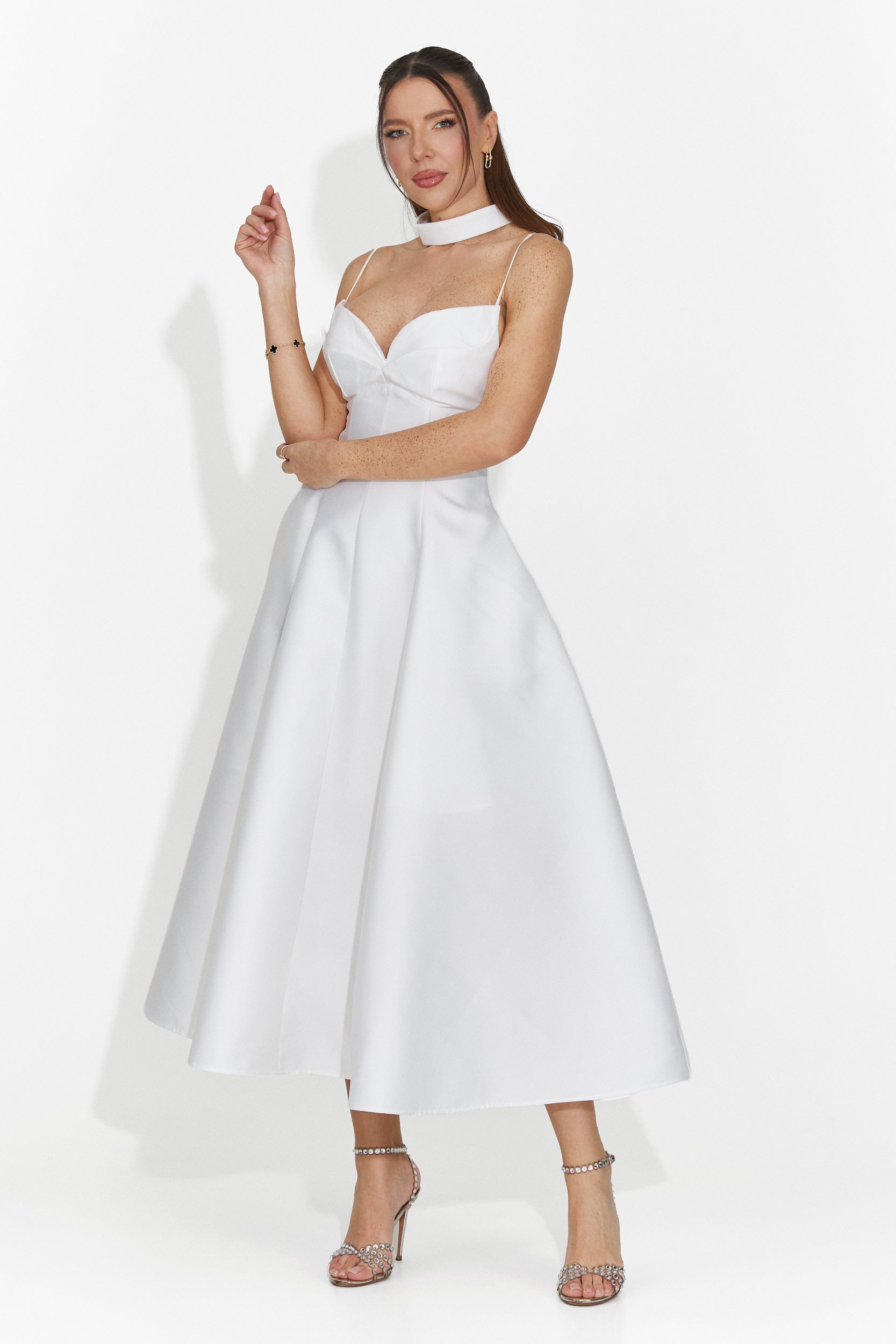 Długa Biała Sukienka dla Pań Coriza Bogas