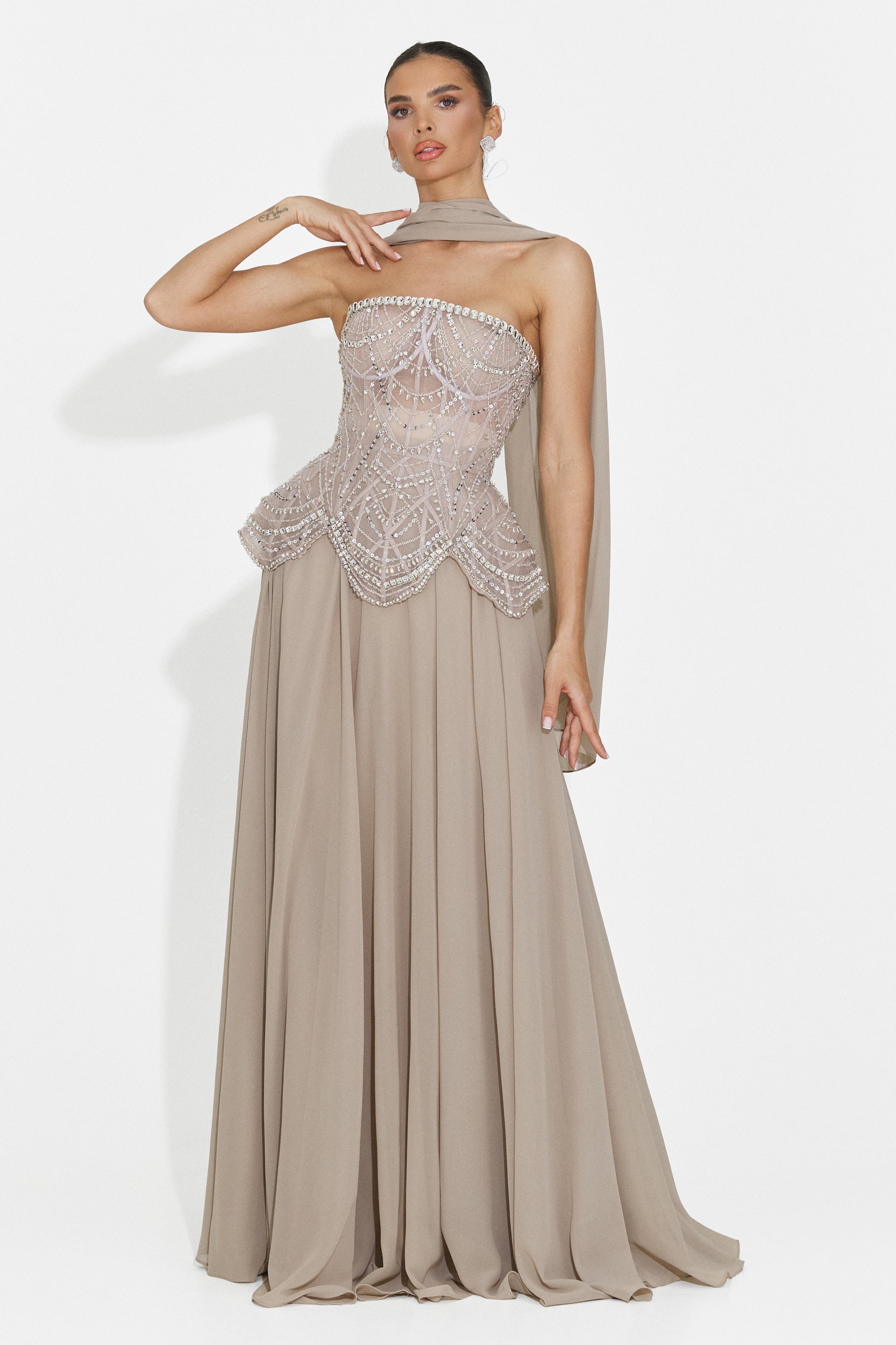 Rochie dama lunga bej Jutta Bogas