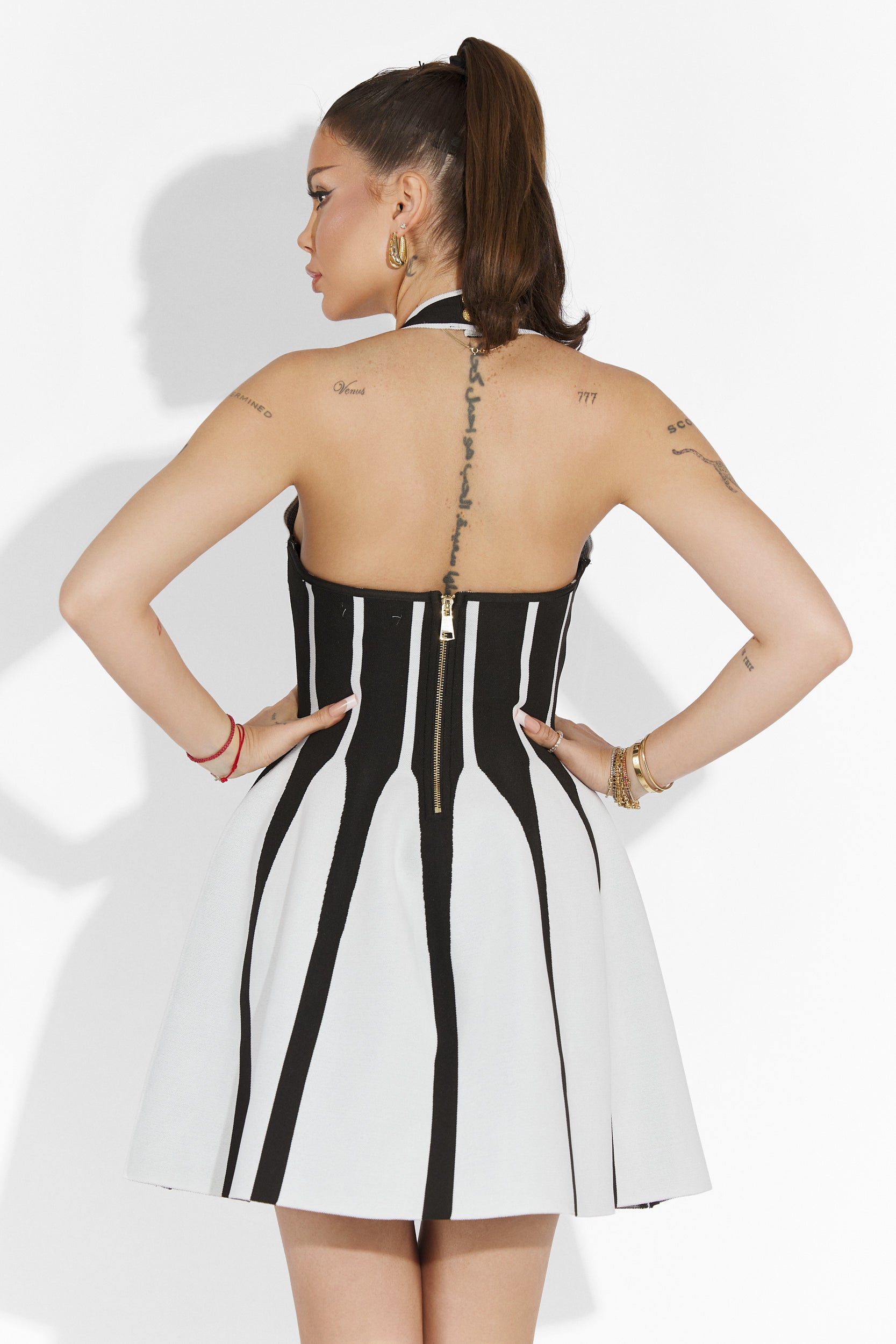 Sukienka damska krótka czarna Letizia Bogas