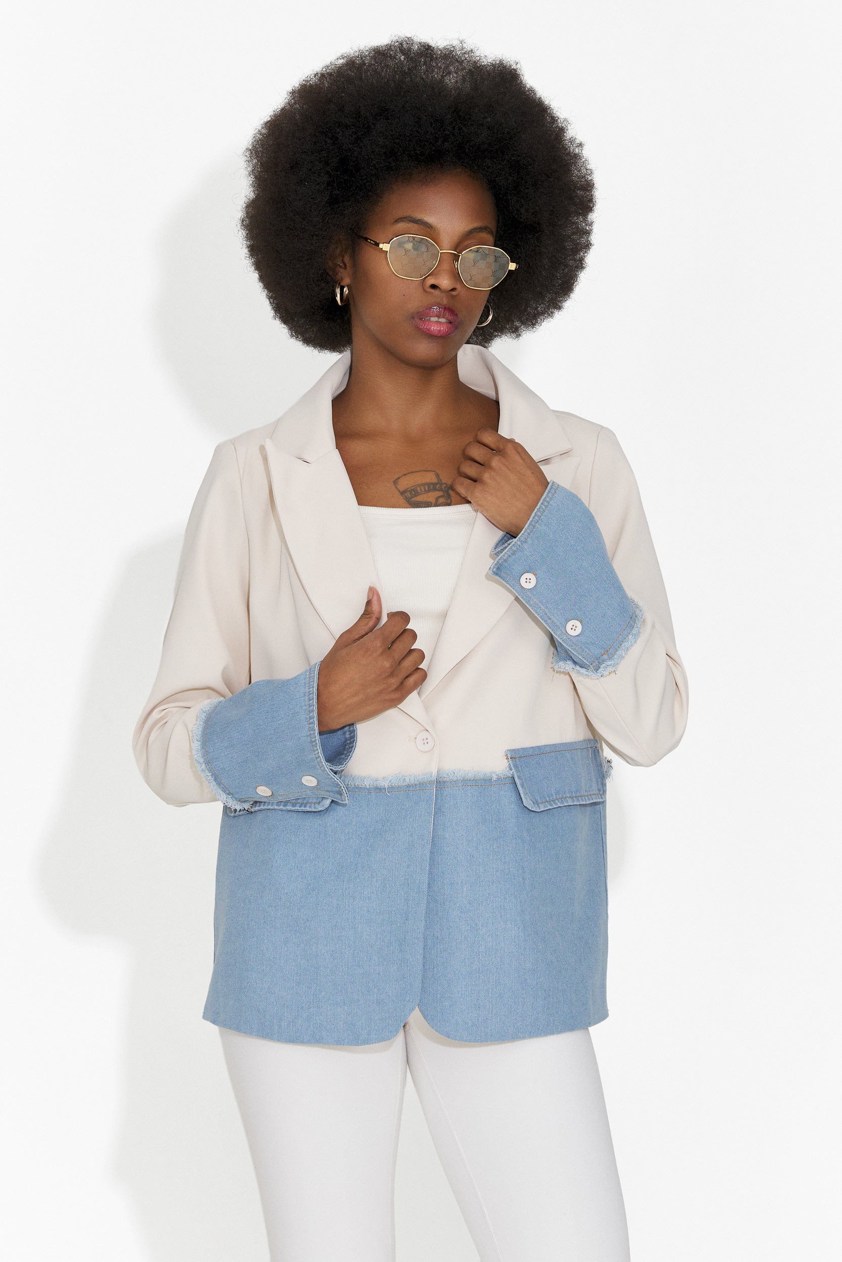 Elegancka kremowa damska kurtka Samiria Bogas