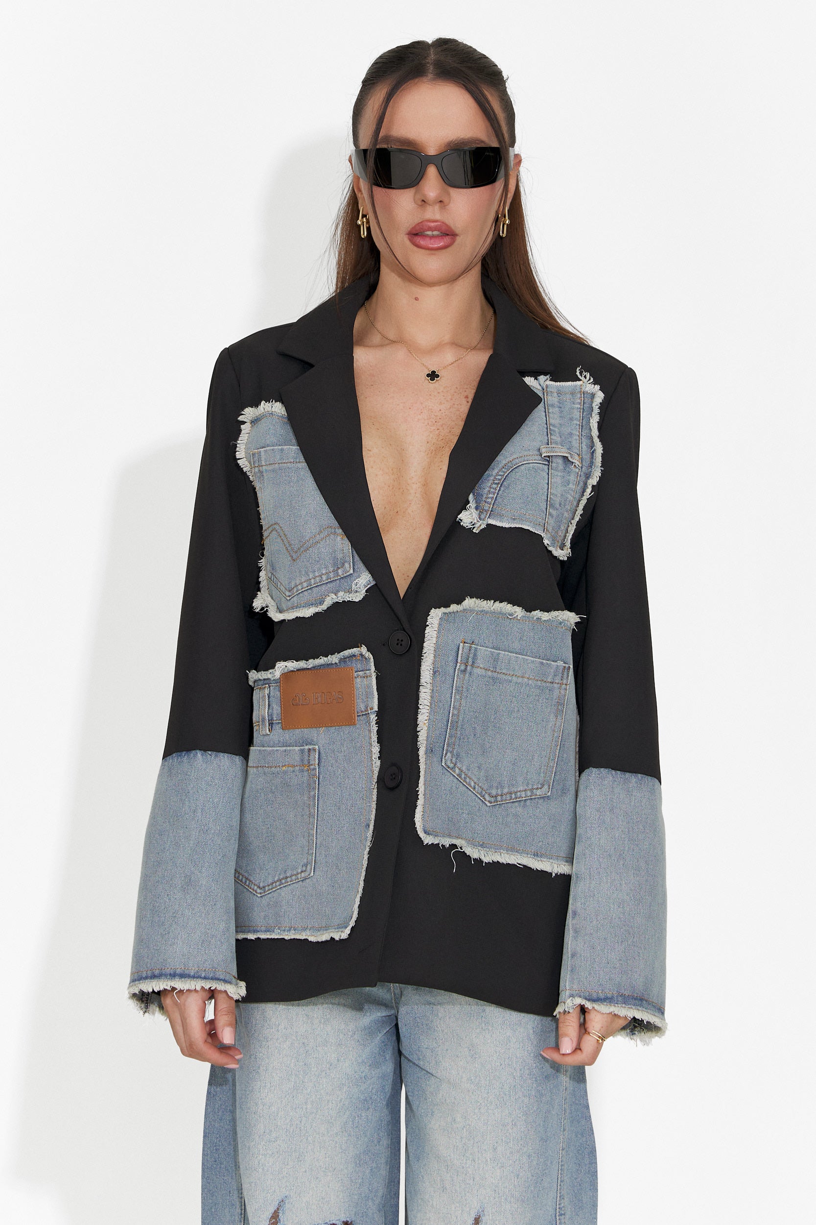 Elegancki czarny damski blezer Rafaelia Bogas