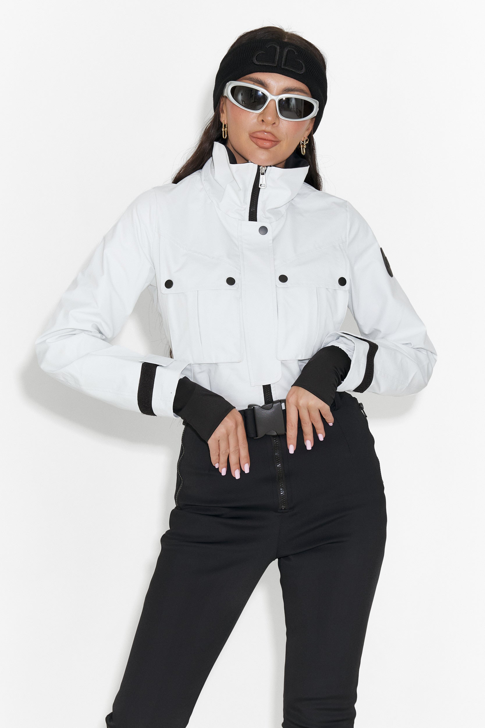 Luźny biało-czarny kombinezon narciarski Glorise Bogas