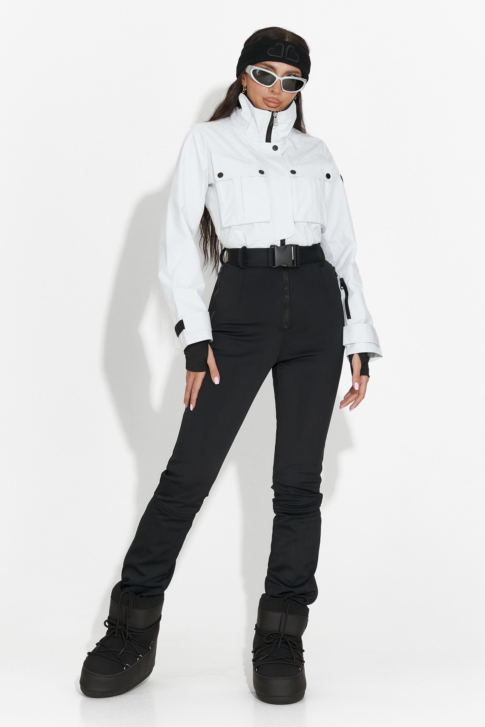 Luźny biało-czarny kombinezon narciarski Glorise Bogas