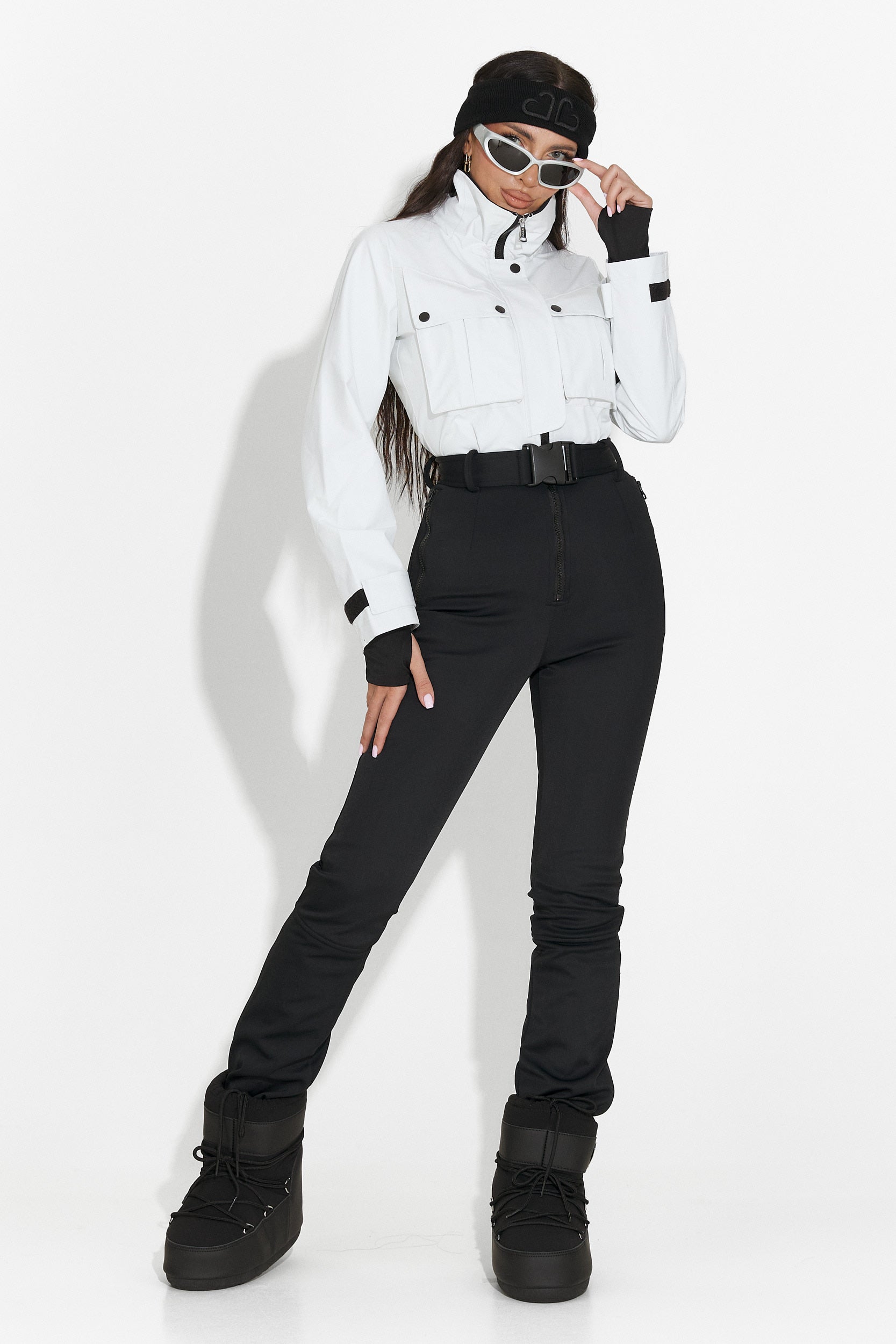 Luźny biało-czarny kombinezon narciarski Glorise Bogas