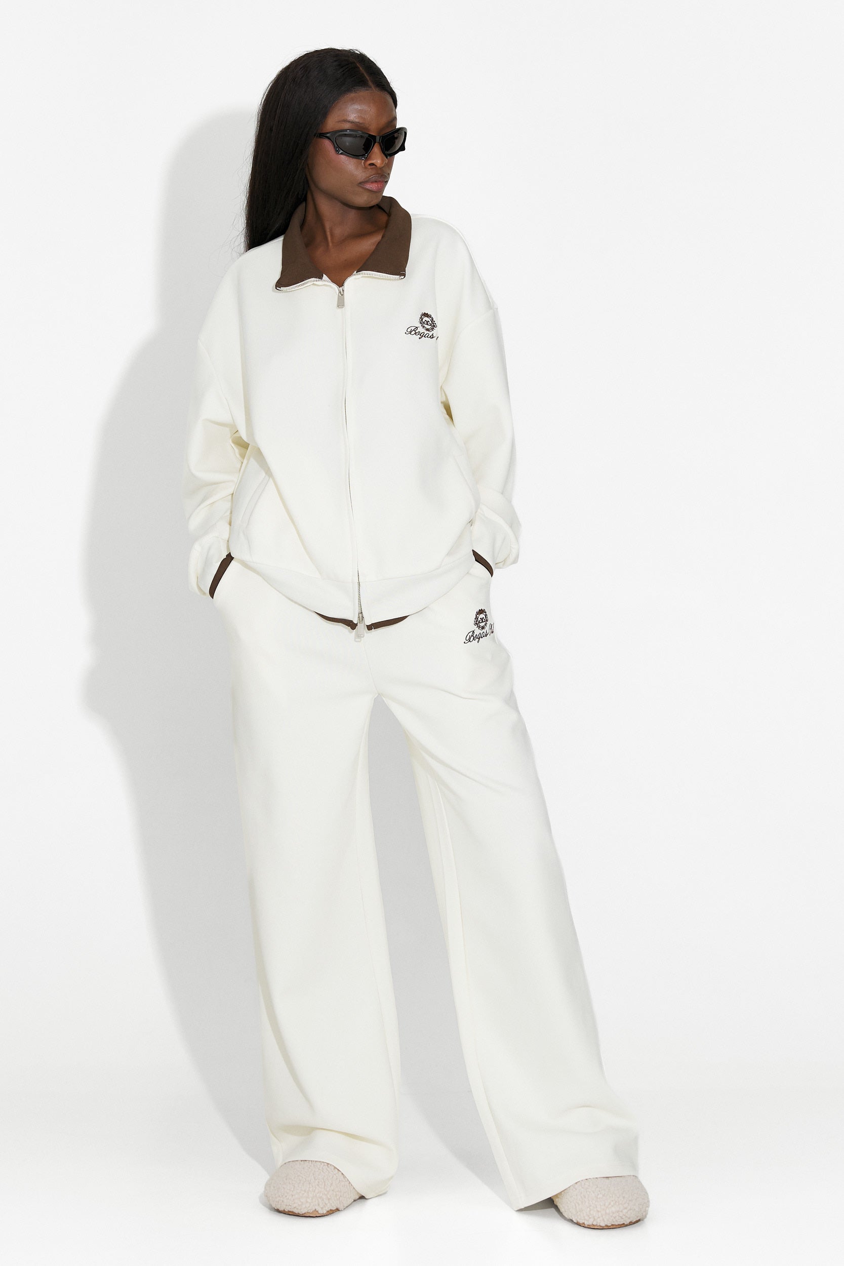 Luźny beżowy dres treningowy dla kobiet Lysara Bogas