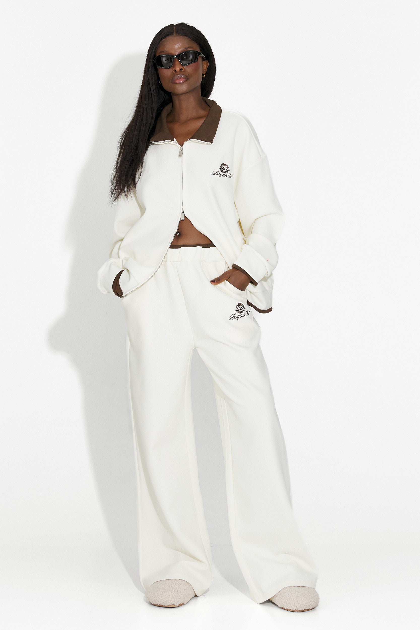 Luźny beżowy dres treningowy dla kobiet Lysara Bogas