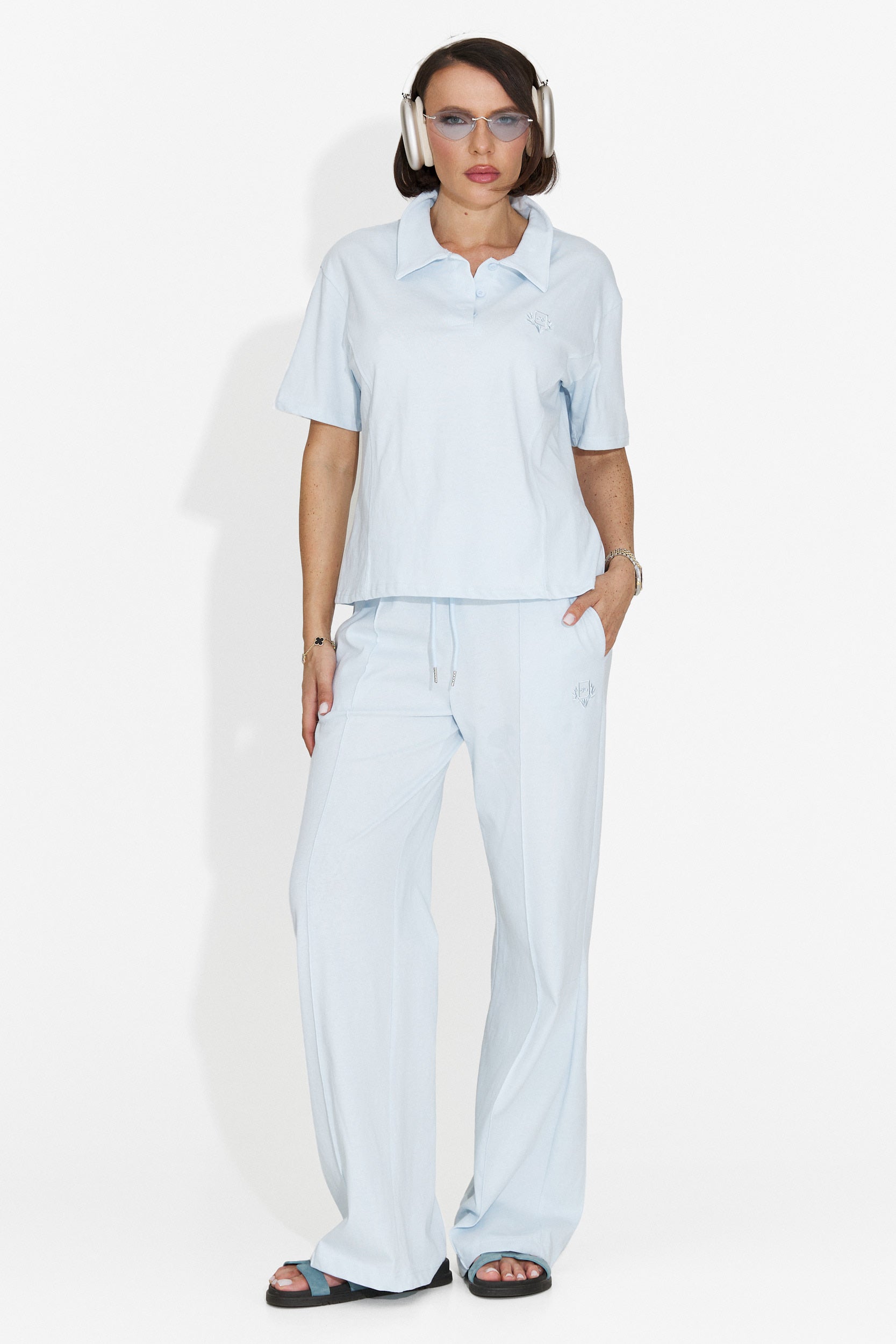 Luźny niebieski dres treningowy dla kobiet Bya Bogas